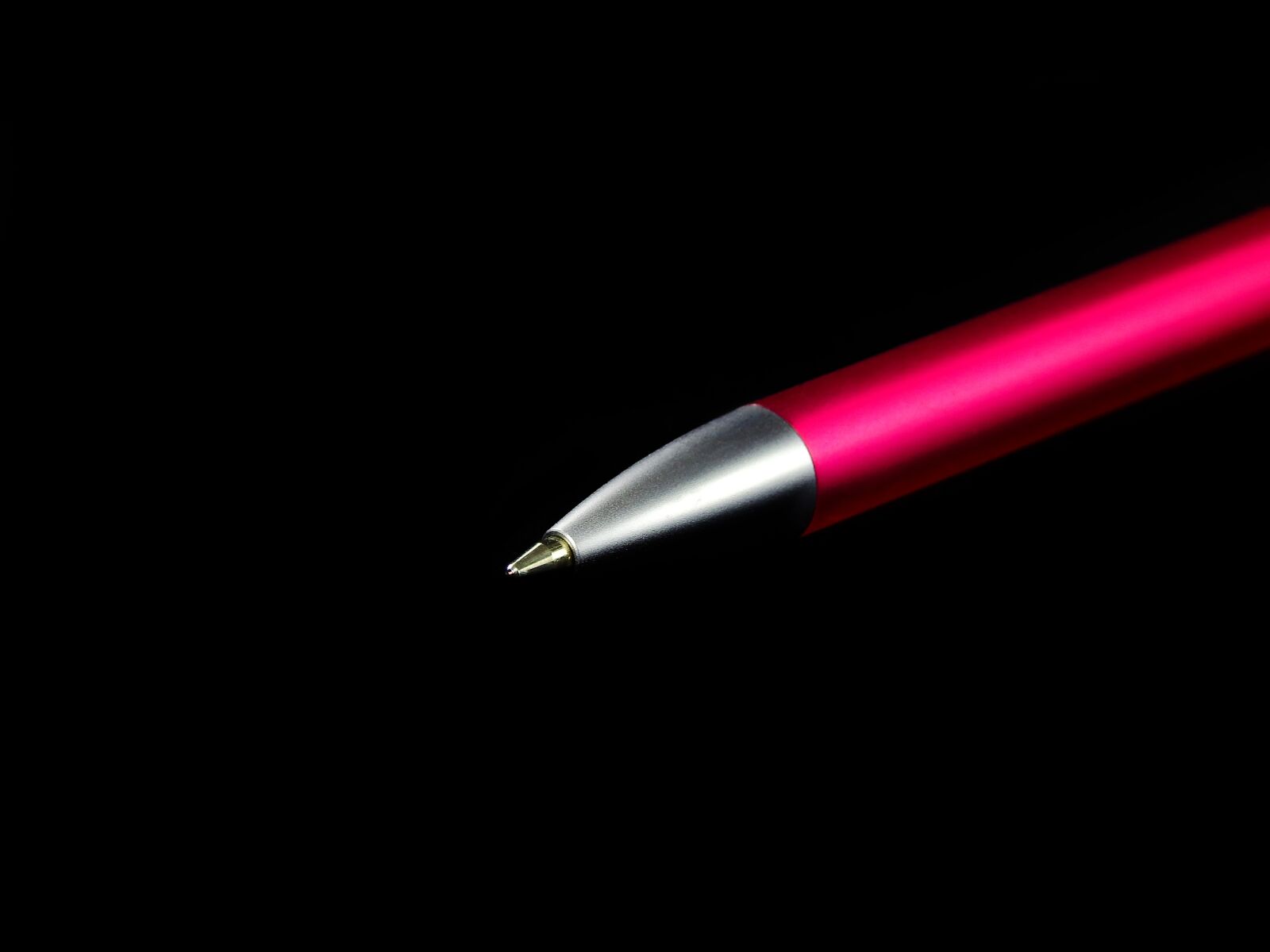 Nikon Coolpix P900 sample photo. Pen, schreiber, writing implement photography