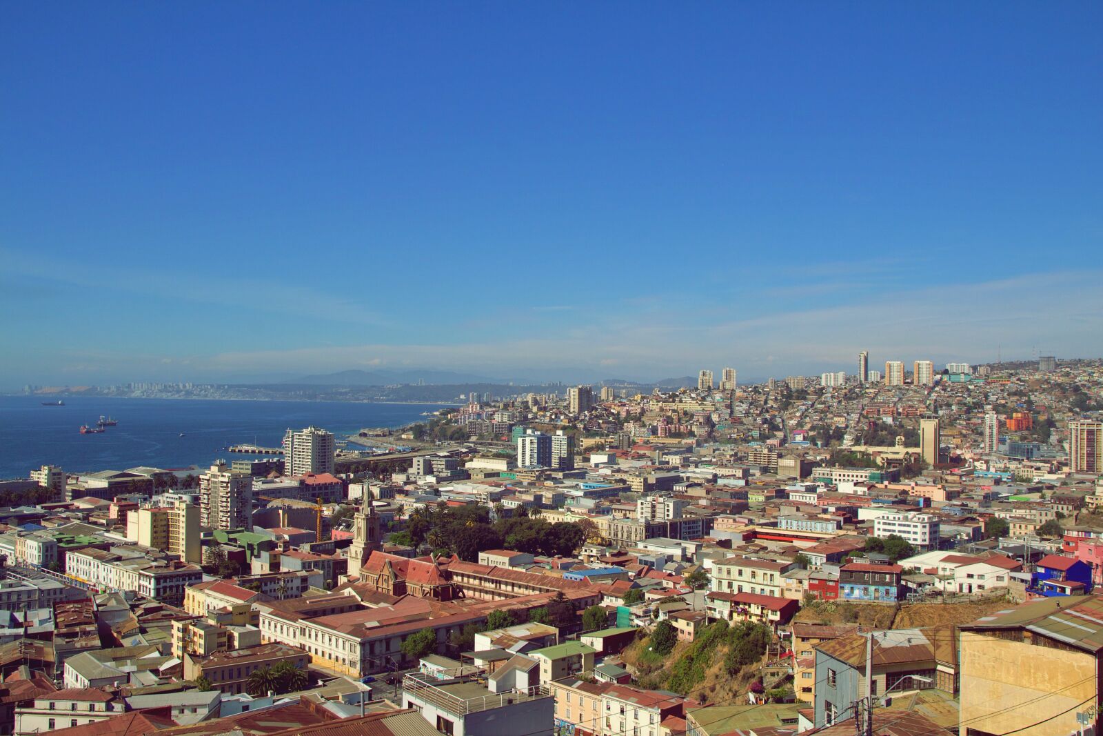 Canon EOS 600D (Rebel EOS T3i / EOS Kiss X5) sample photo. Chile, valparaiso, sky photography