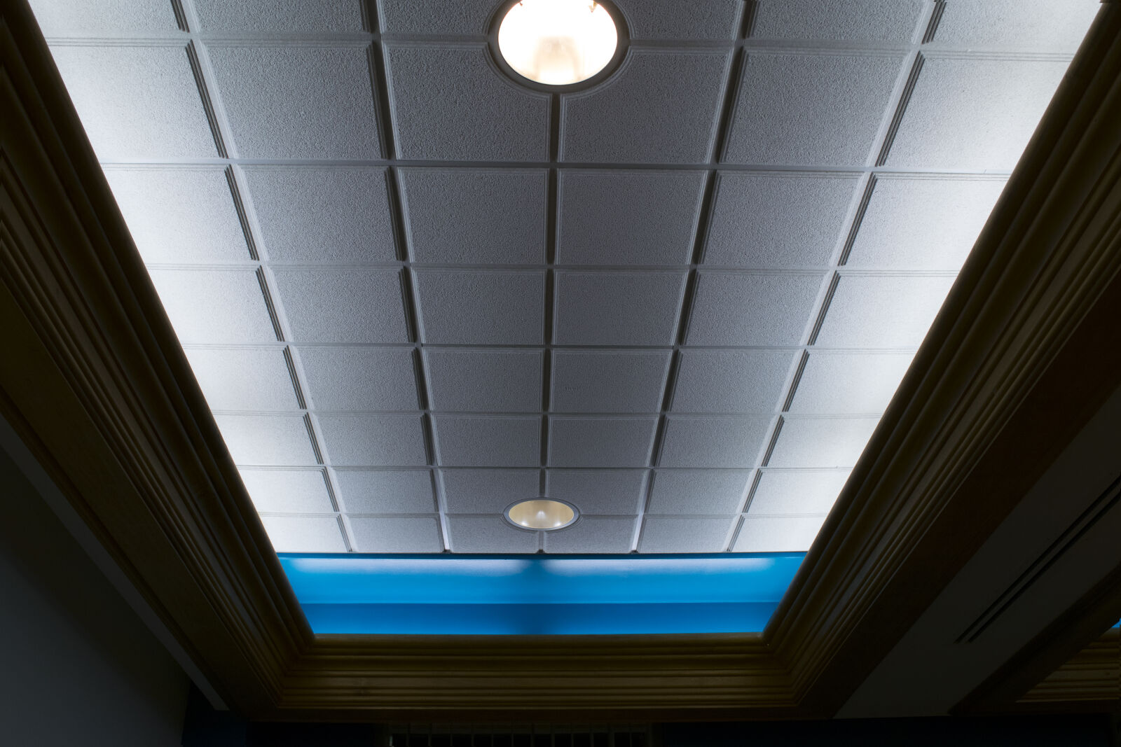 Nikon D5300 sample photo. Blue, ceiling, light, white photography