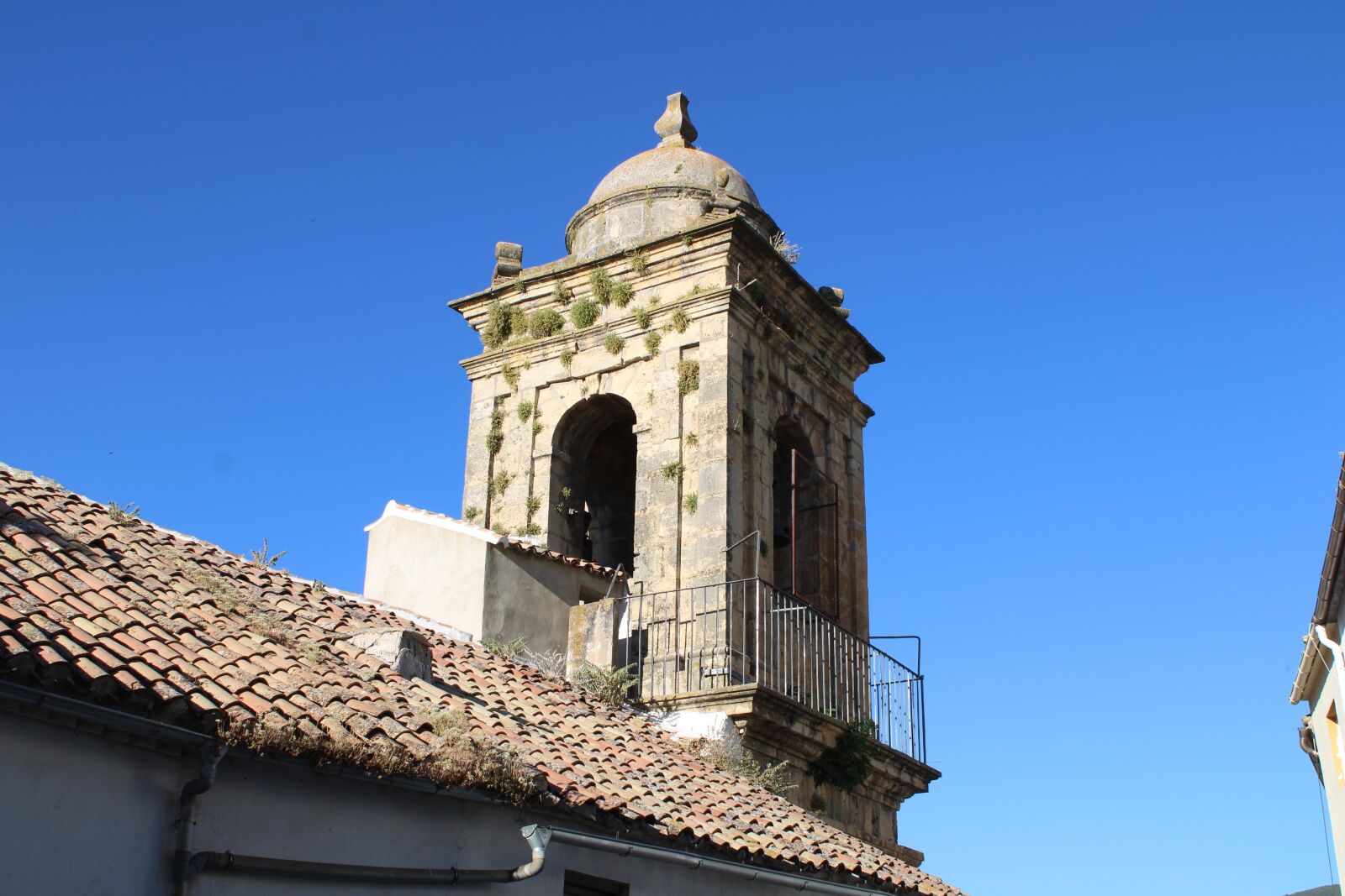 Canon EOS 2000D (EOS Rebel T7 / EOS Kiss X90 / EOS 1500D) sample photo. Bell tower, tower, martos photography