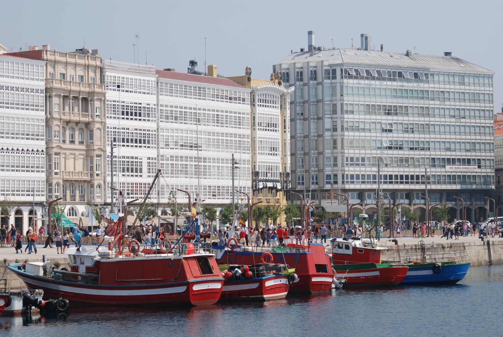 Nikon D80 sample photo. Coruña, port, boats photography