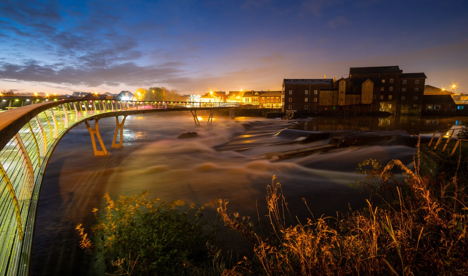 Fujifilm X-T2 sample photo. Millenium bridge, castleford, yorkshire photography