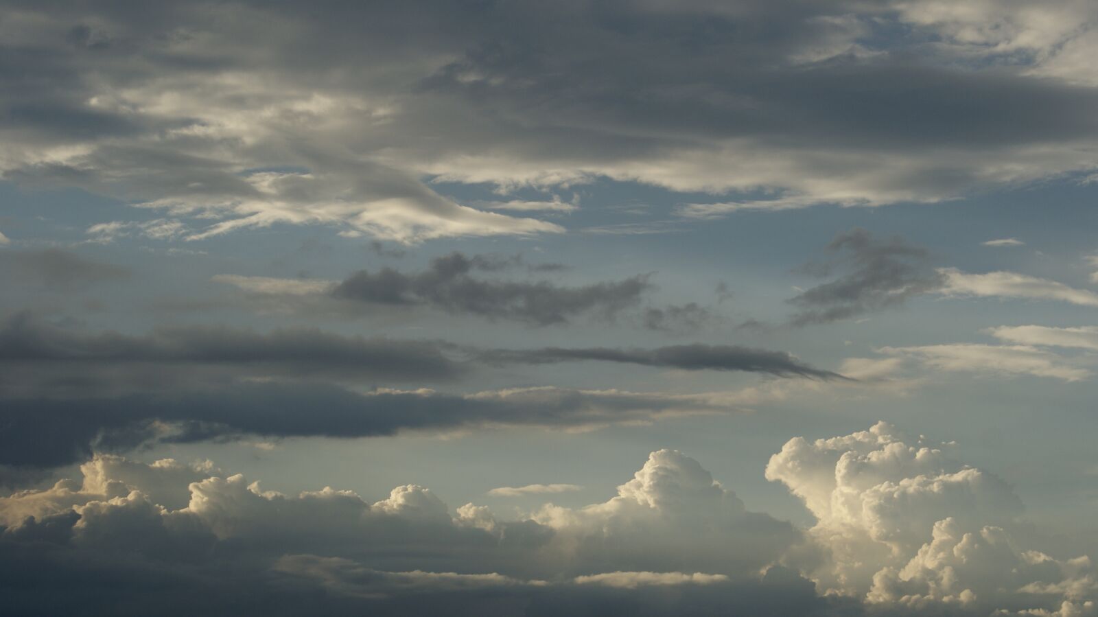 Sony Alpha DSLR-A230 sample photo. Clouds, landscape, sky photography