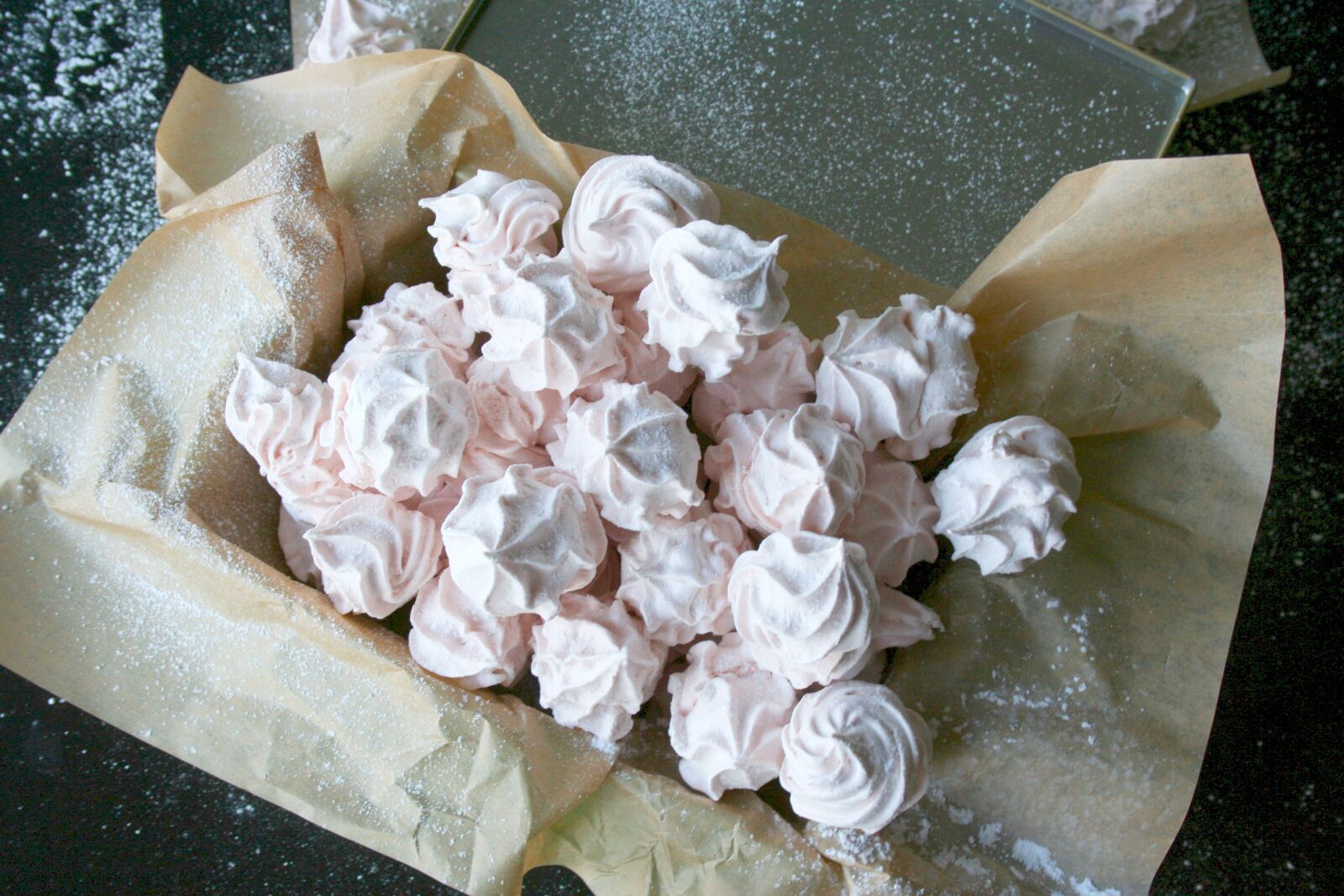 Canon EOS 350D (EOS Digital Rebel XT / EOS Kiss Digital N) sample photo. Zephyr, sweets, marshmallows photography