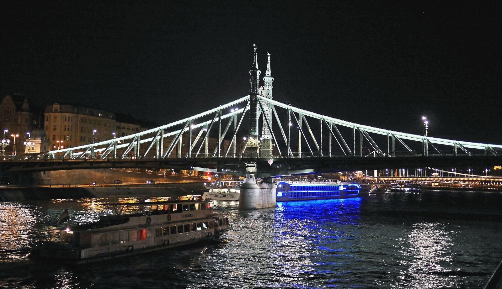 Panasonic Lumix DMC-GH3 sample photo. Bridge, river, night, reflection photography