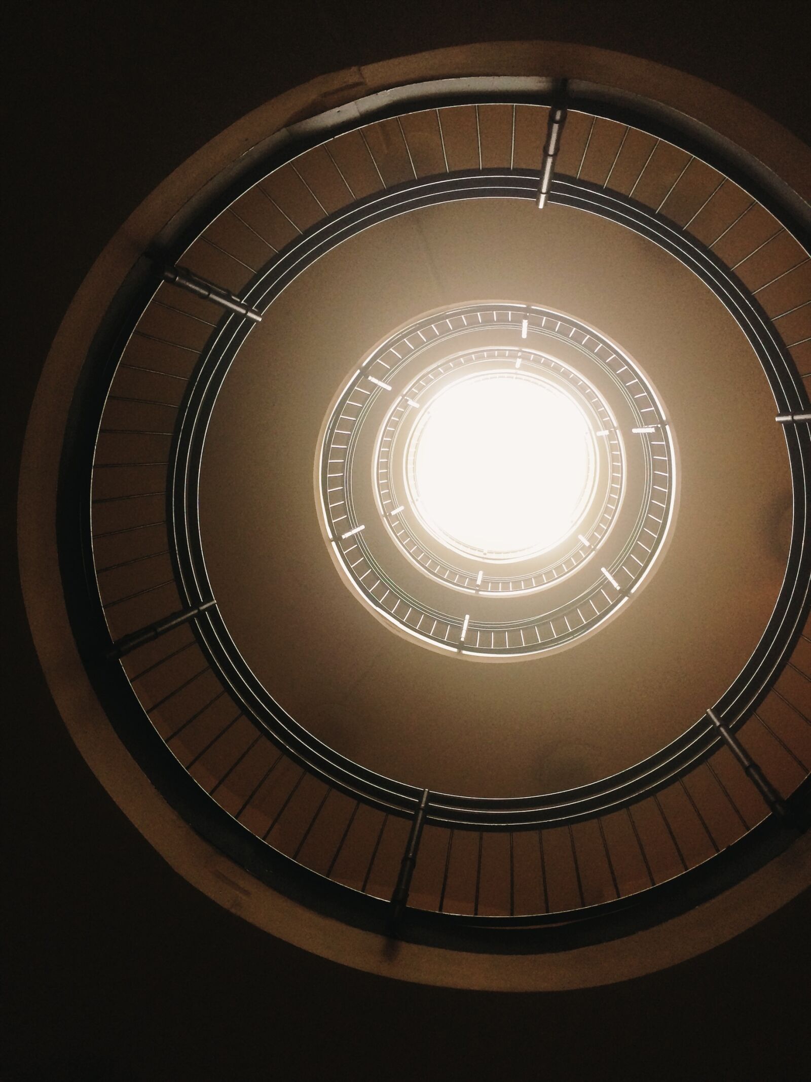 iPhone 5s back camera 4.15mm f/2.2 sample photo. Circle, spiral, staircase, stairs photography
