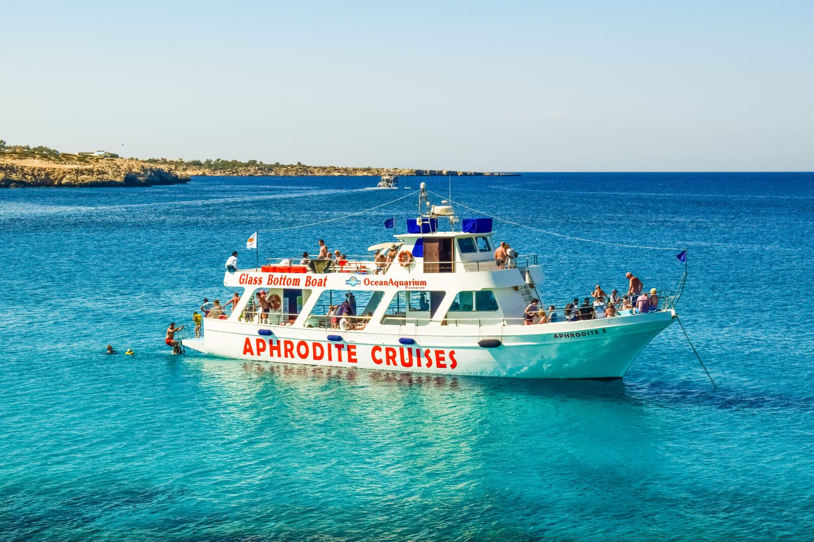 Nikon D3300 sample photo. Cruise boat, sea, blue photography