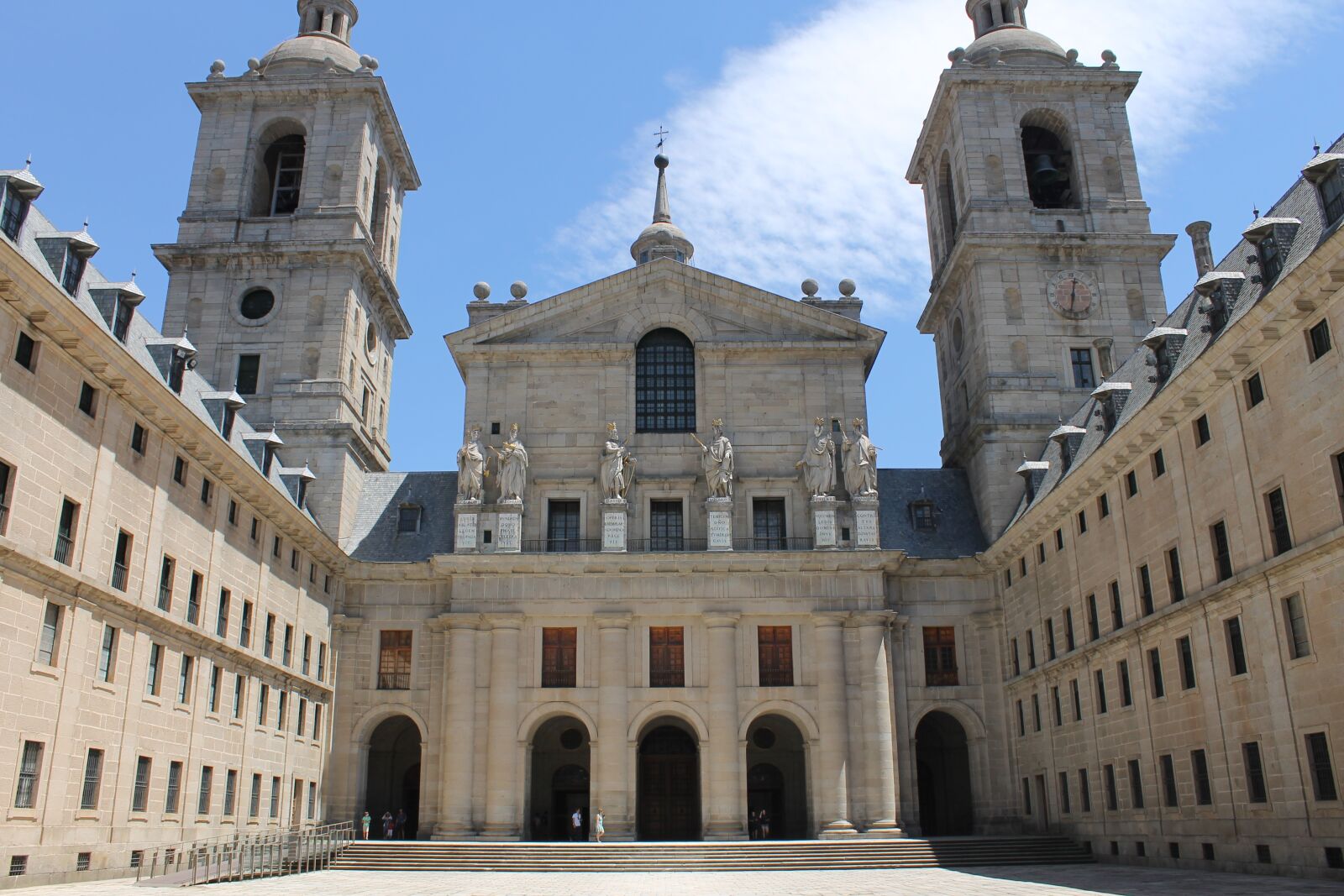 Canon EOS 1100D (EOS Rebel T3 / EOS Kiss X50) sample photo. Spain, europe, architecture photography