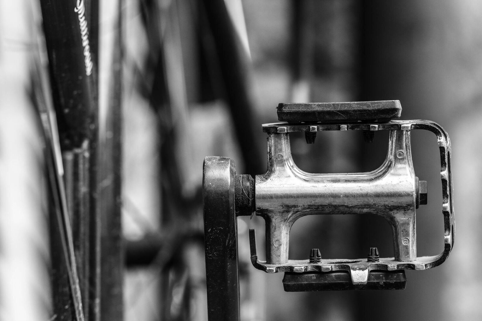 Canon EOS 7D Mark II sample photo. Pedal, bicycle, cycle photography