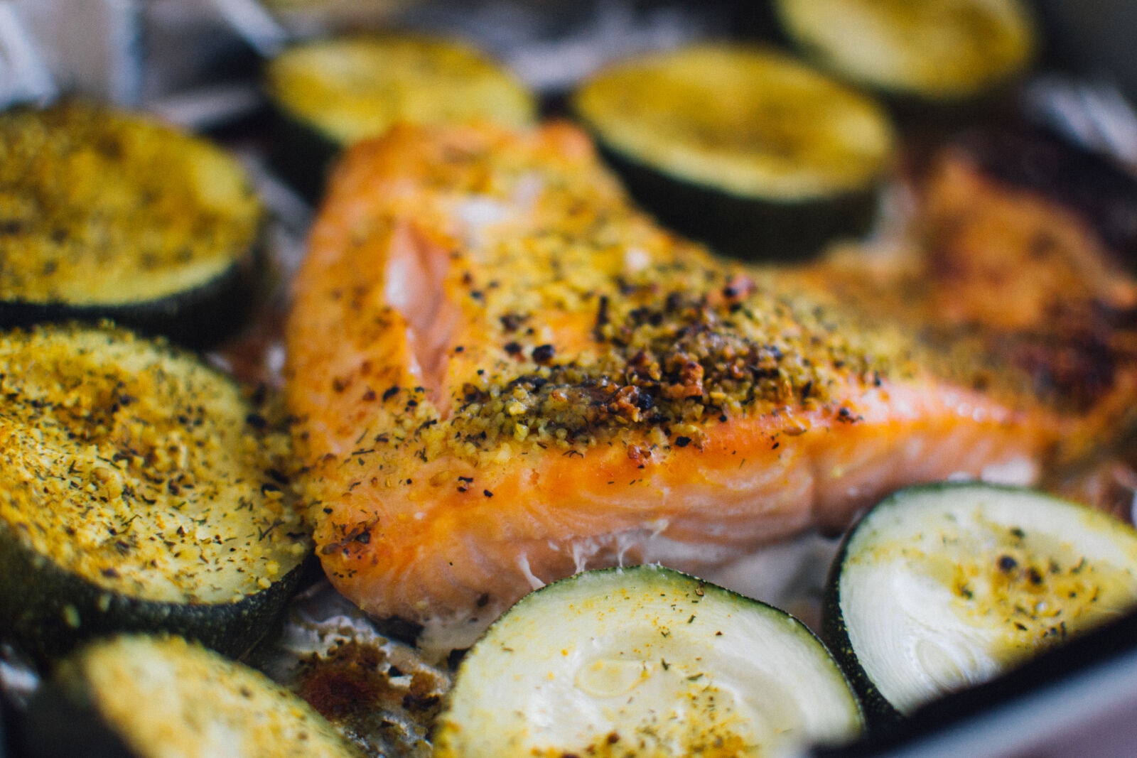 Nikon D3100 + Nikon AF-S DX Nikkor 35mm F1.8G sample photo. Courgette, food, salmon photography