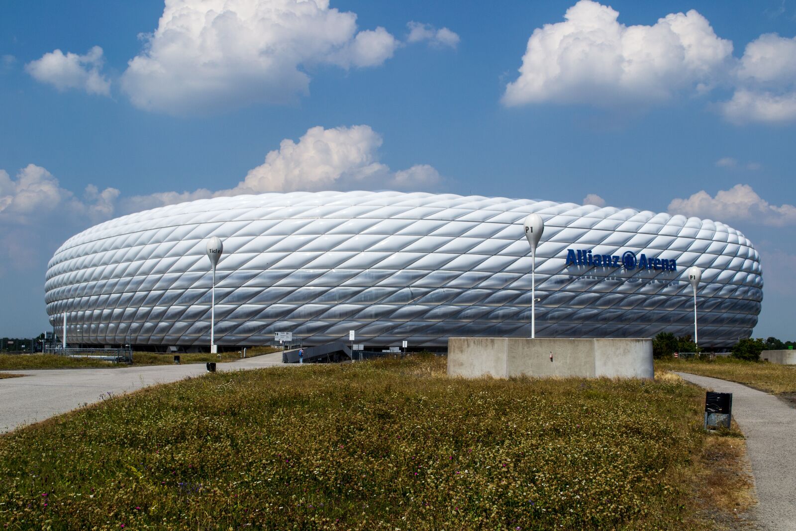 Nikon D3100 sample photo. Bayern, football, munich photography