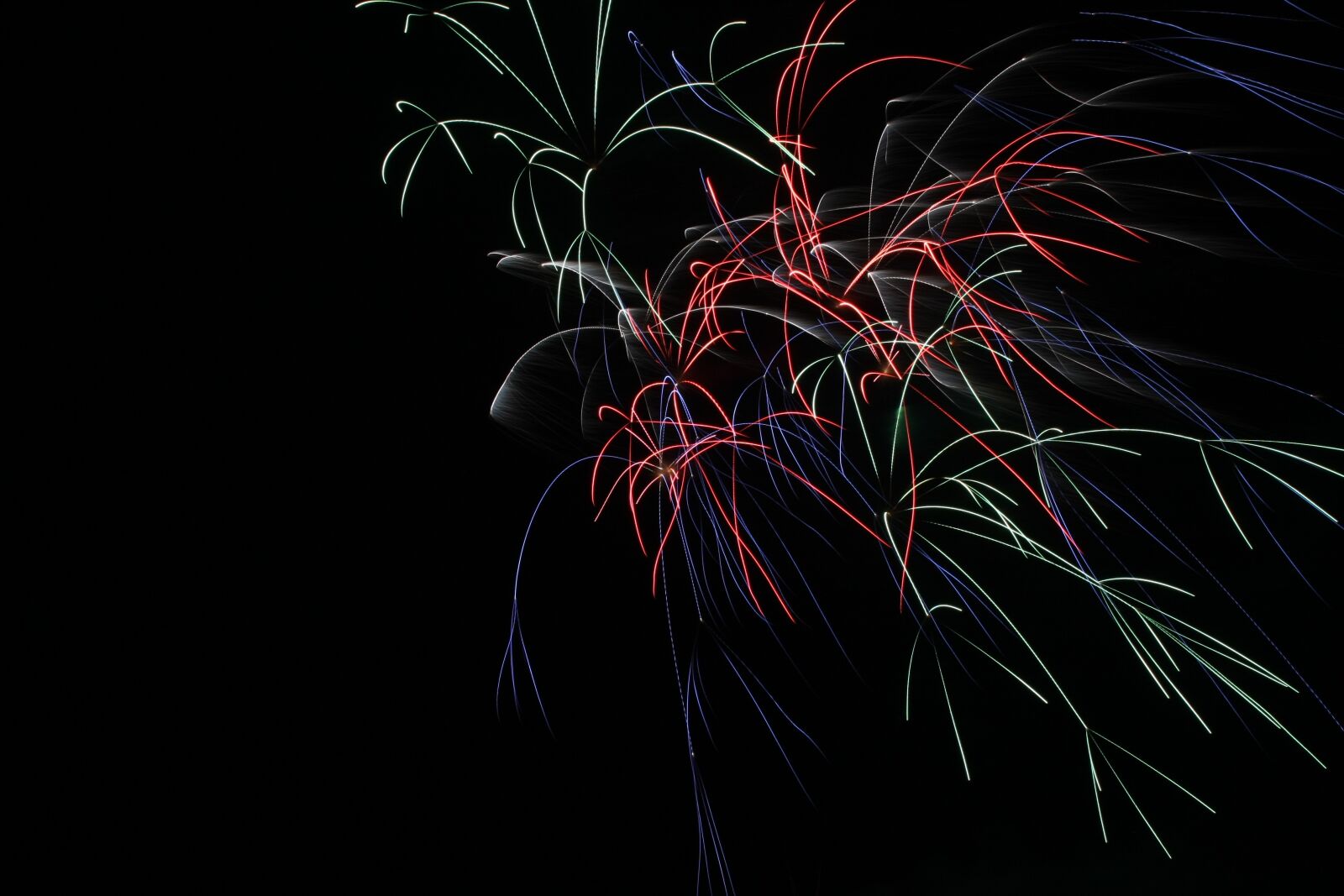 Canon EOS 40D sample photo. Fireworks, long exposure, color photography