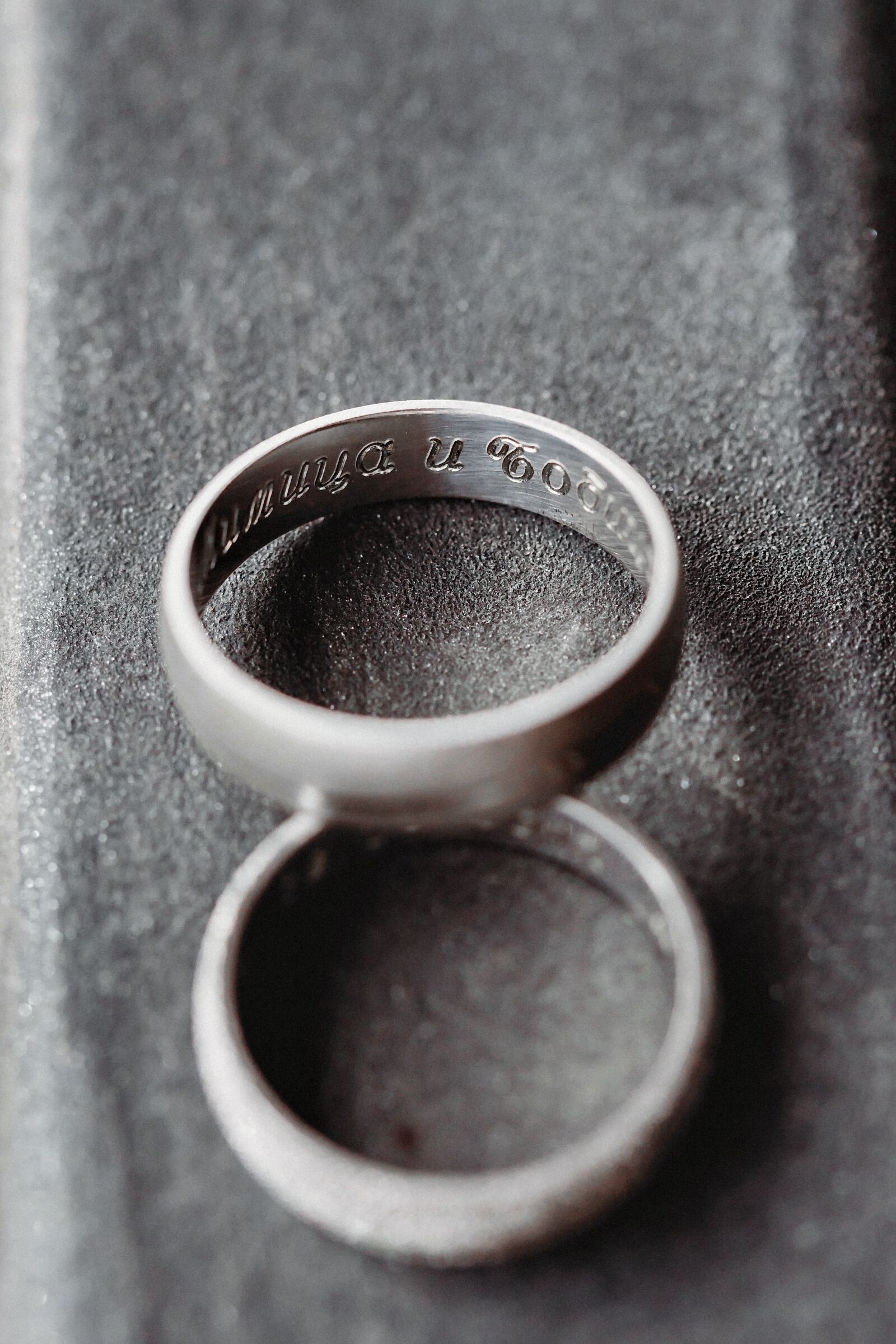 Canon EF 100mm F2.8 Macro USM sample photo. Handmade, wedding ring, carvings photography