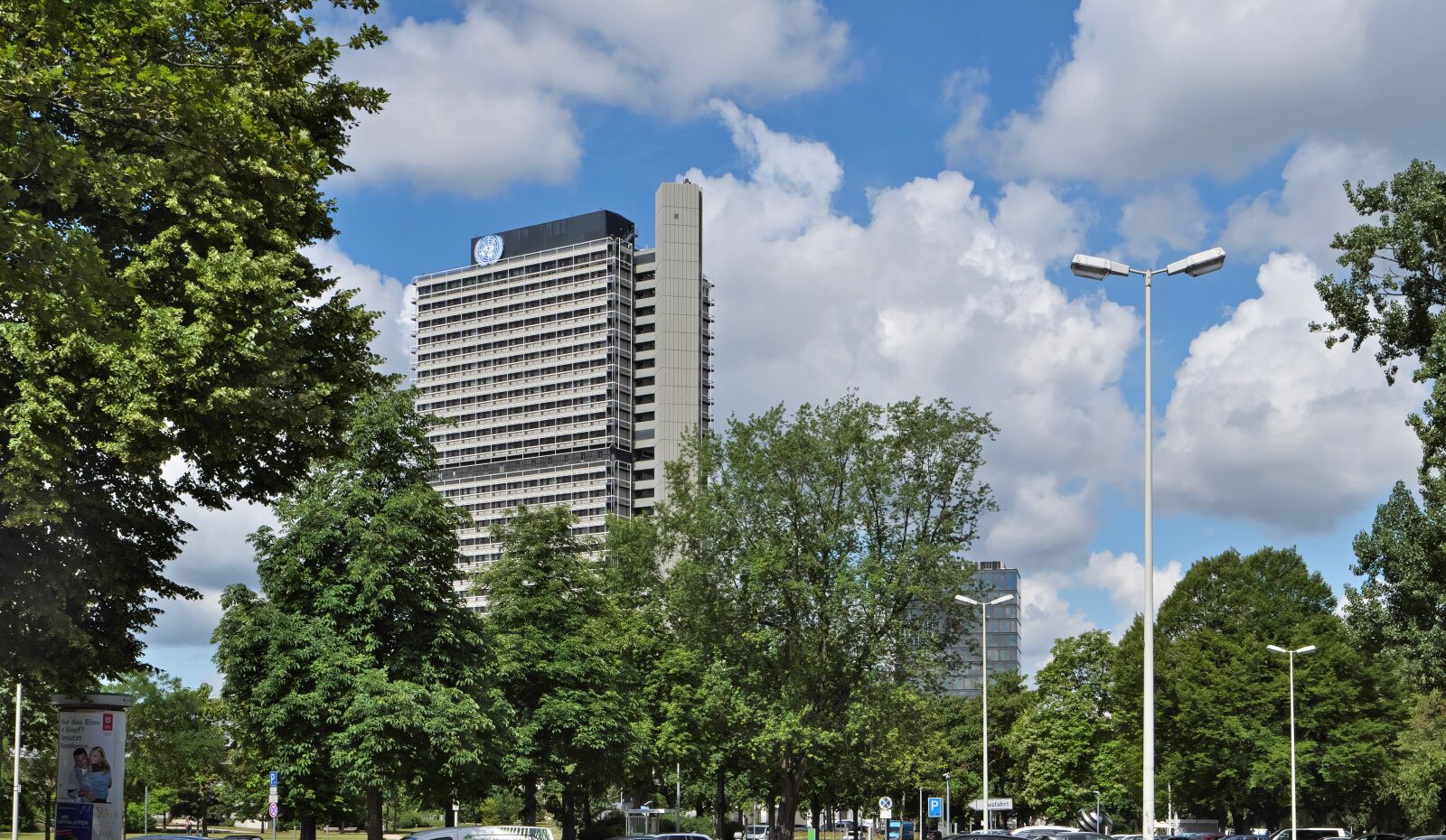 Panasonic Lumix DC-G9 sample photo. Bonn, un campus, united photography