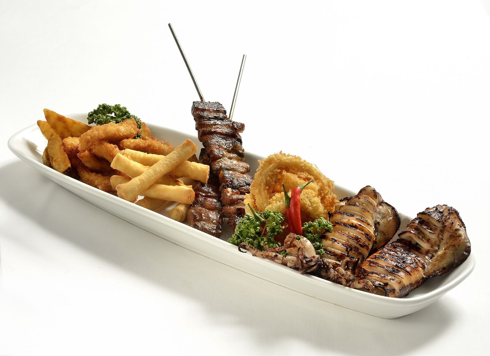 Nikon D7000 sample photo. Barbecue, food platter, beer photography