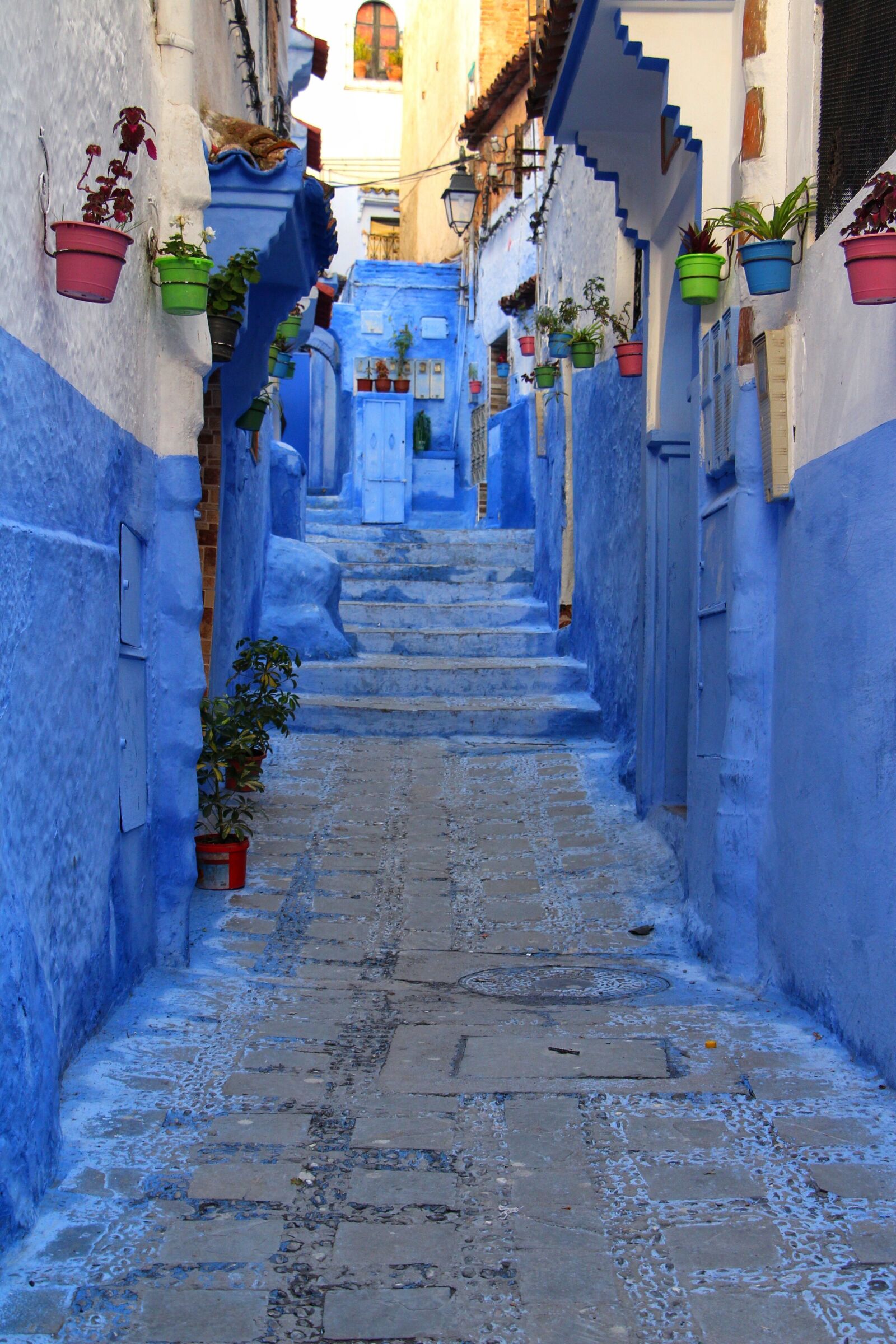 Canon EOS 100D (EOS Rebel SL1 / EOS Kiss X7) sample photo. Blue city, old town photography