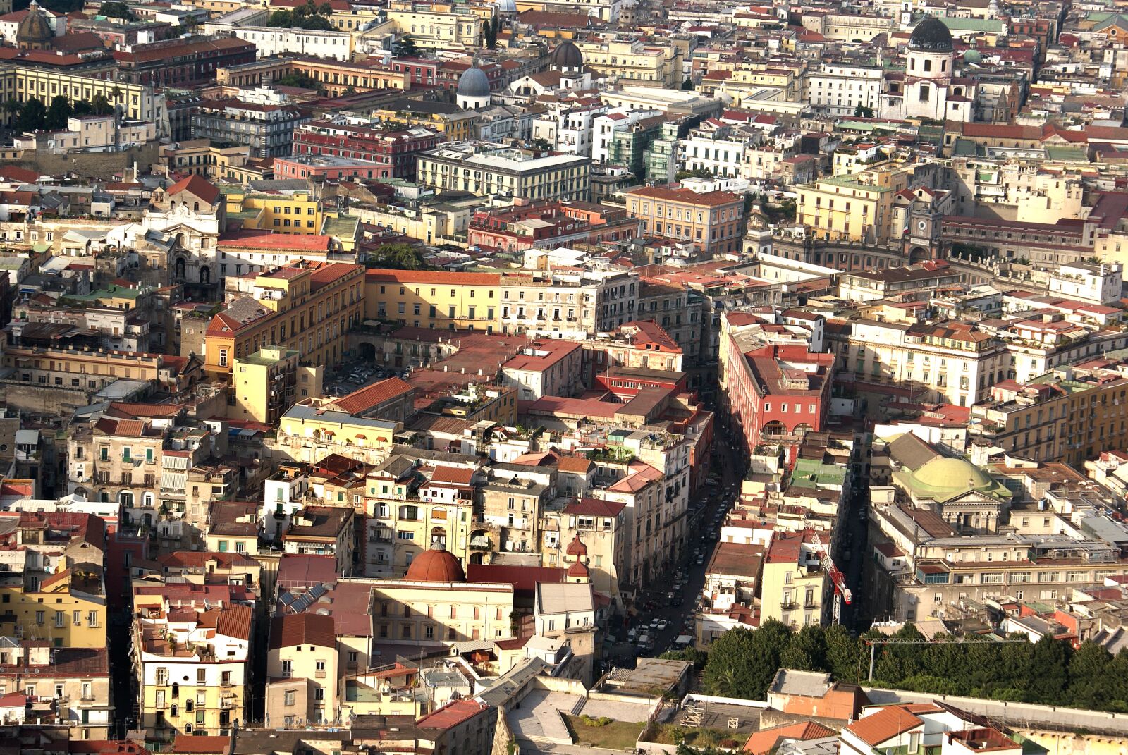 Sony Alpha DSLR-A100 sample photo. Spanish quarters, naples, italy photography