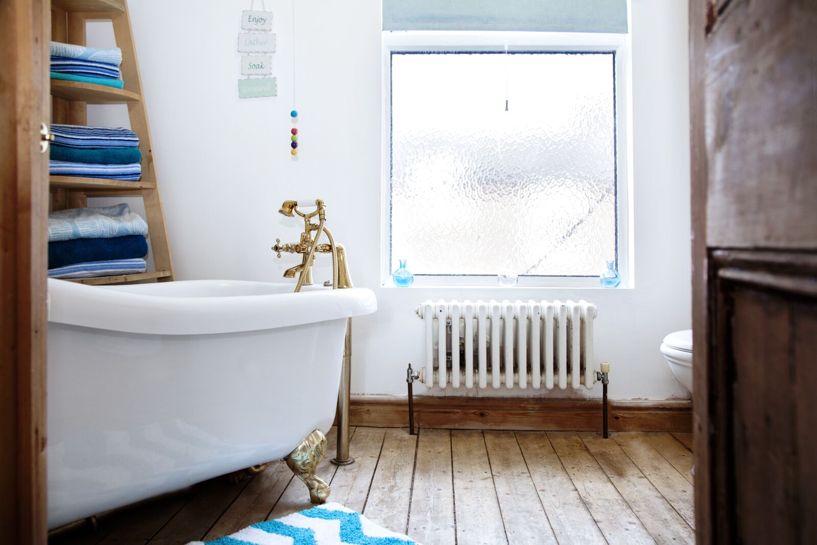 Canon EOS 5D Mark II sample photo. Bathroom, bath, interior photography