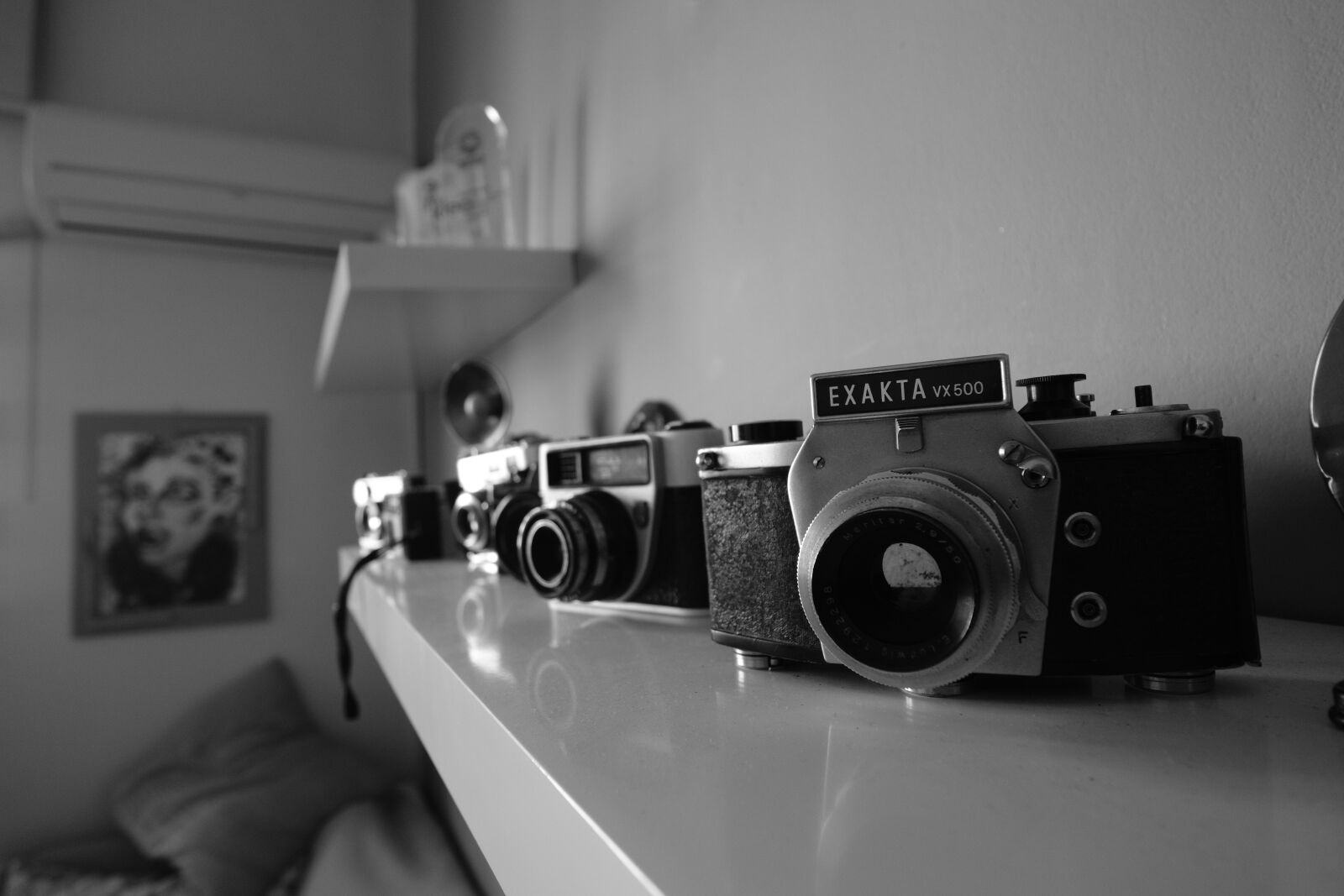 Fujifilm X-T3 + Fujifilm XF 10-24mm F4 R OIS sample photo. Slr, retro, monochrome photography