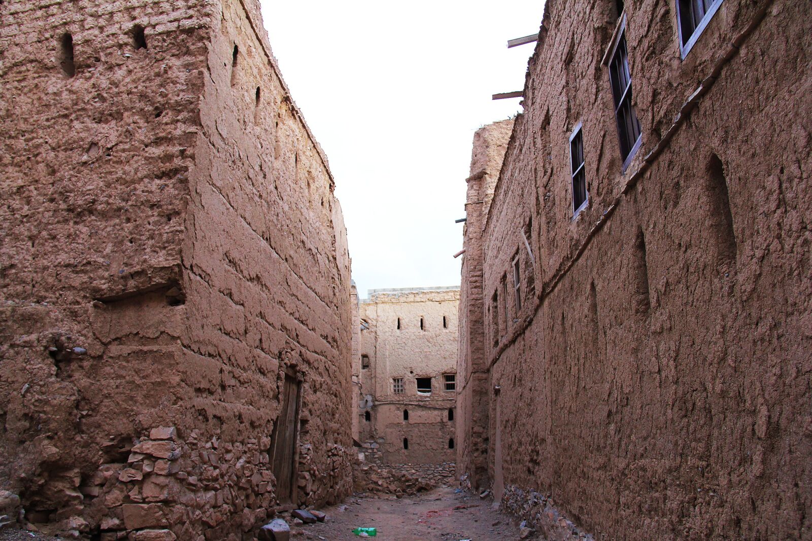 Canon EF-S 18-200mm F3.5-5.6 IS sample photo. Al hamra, nizwa, oman photography