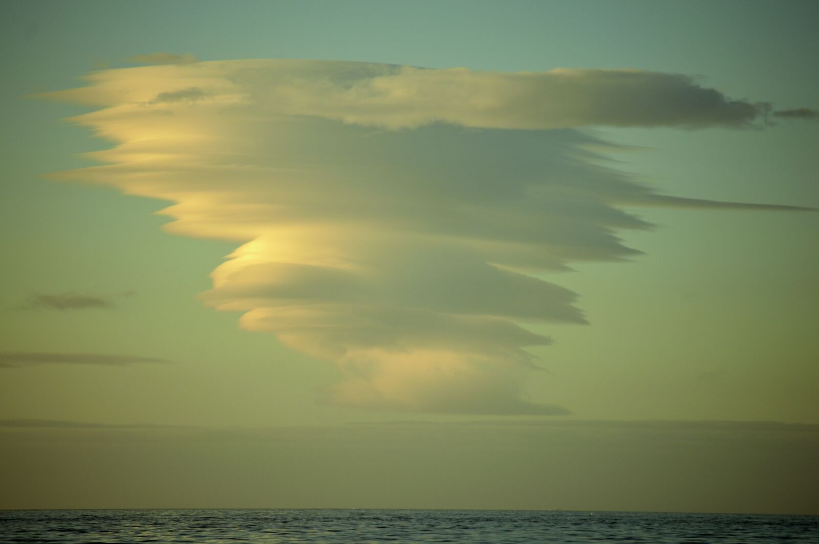 Nikon D3200 sample photo. Cloud, sunset, sky photography