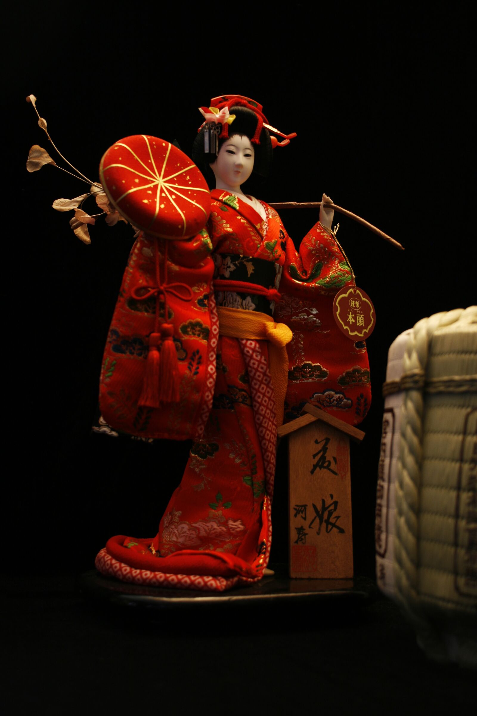Canon EOS 400D (EOS Digital Rebel XTi / EOS Kiss Digital X) sample photo. Japanese, doll, japanese doll photography