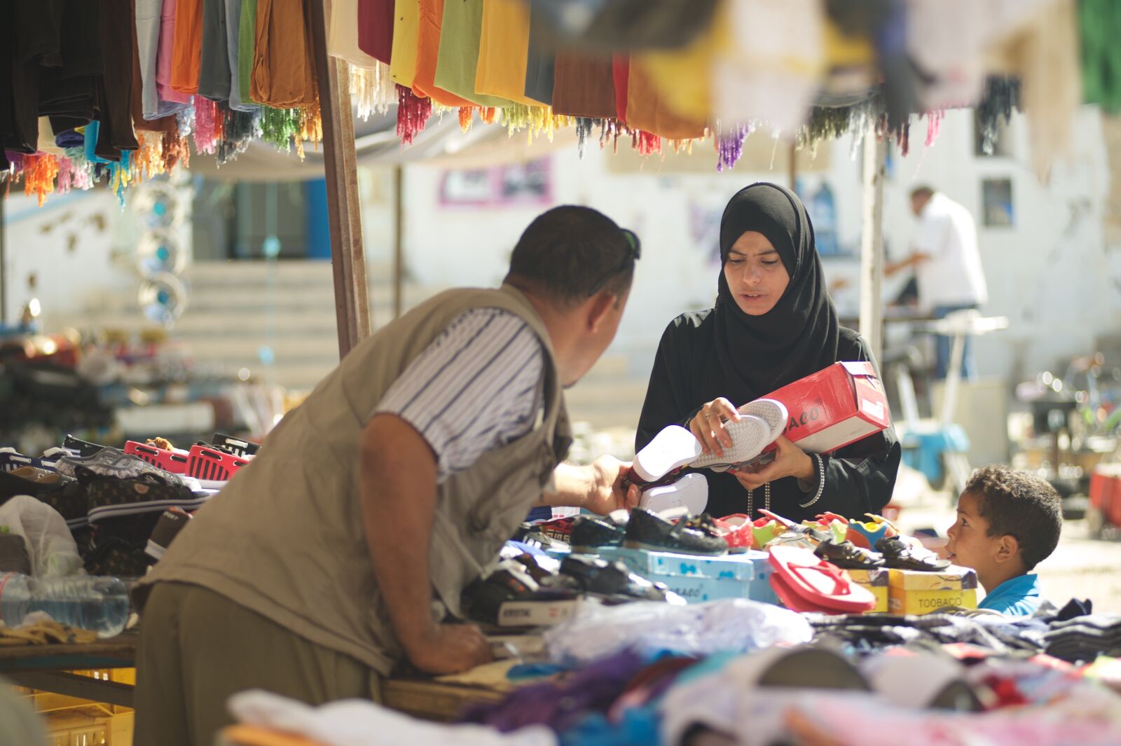 Nikon D700 sample photo. Tunisia, market, muslims photography