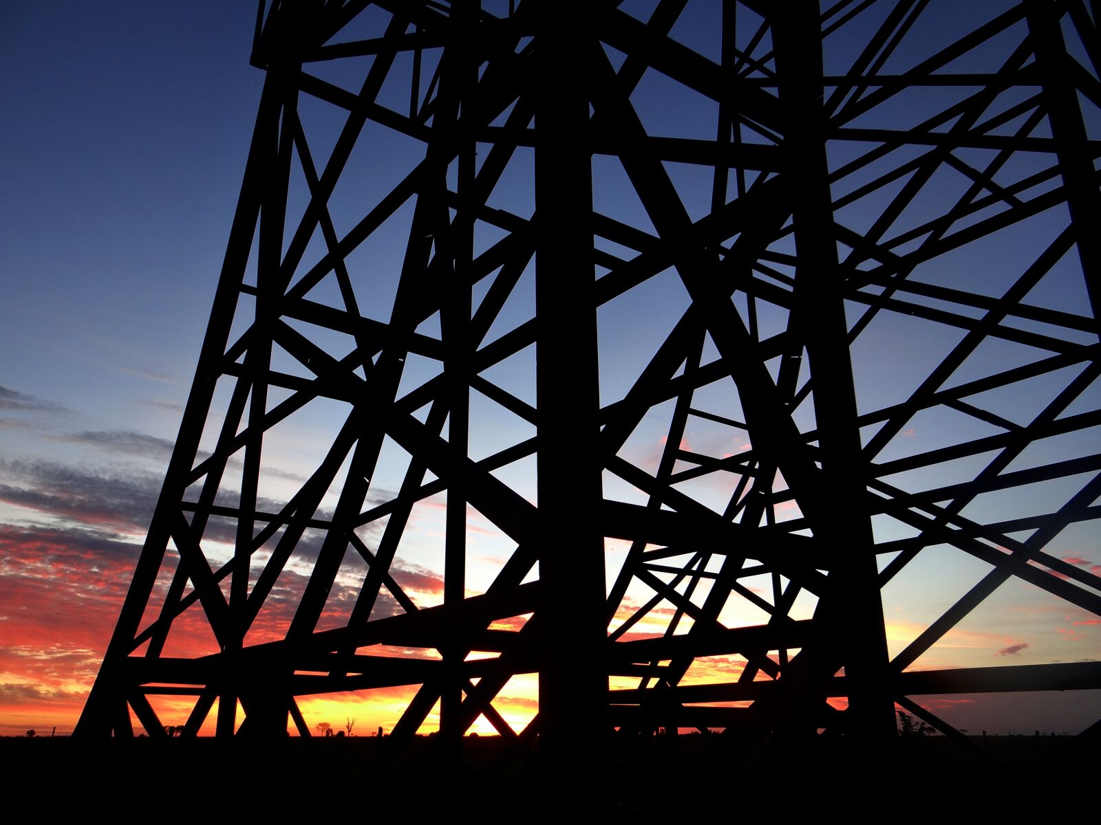 Sony DSC-HX200V sample photo. Sunset, structure, sky photography