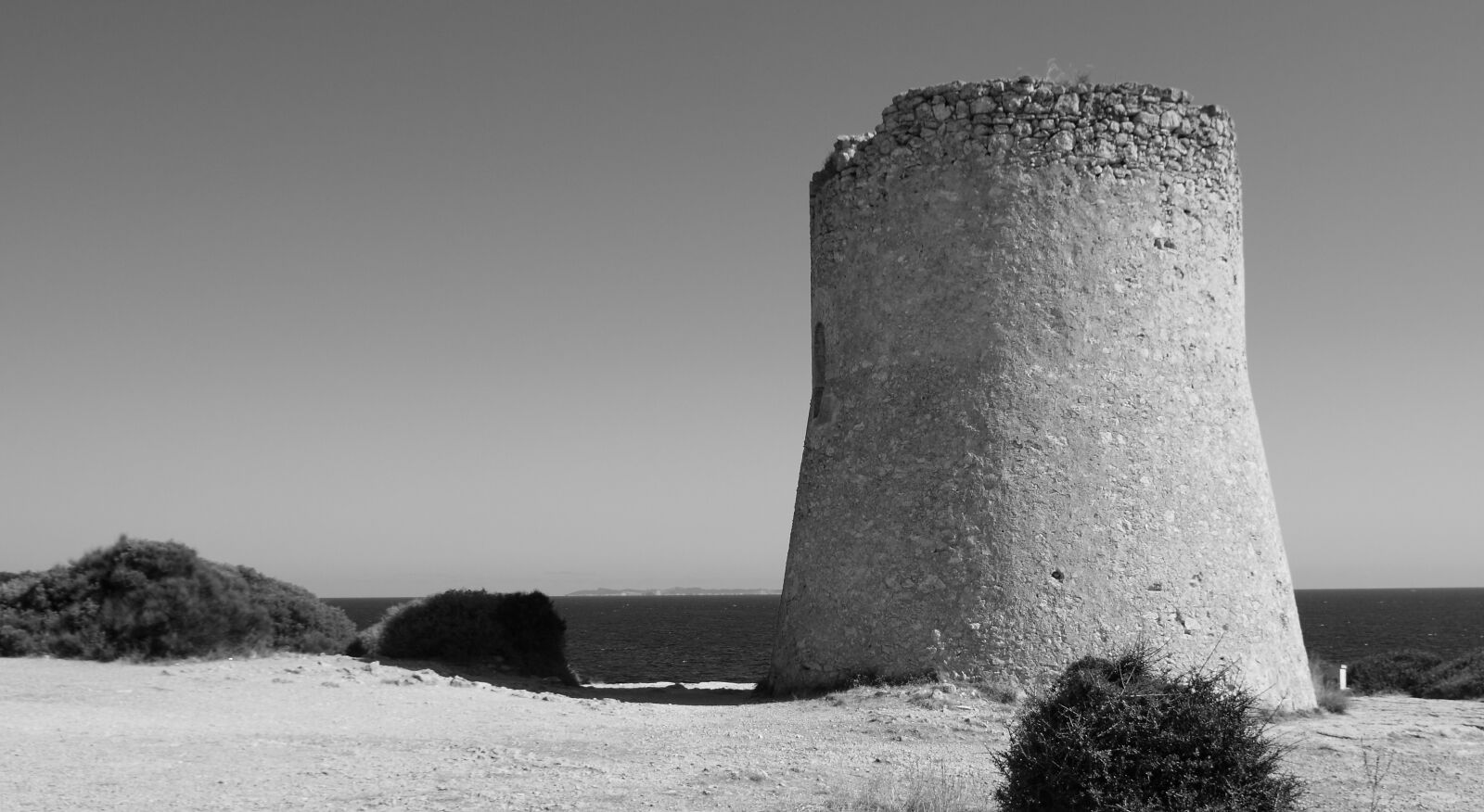 Canon EOS 500D (EOS Rebel T1i / EOS Kiss X3) sample photo. Tower, ruin, stone photography