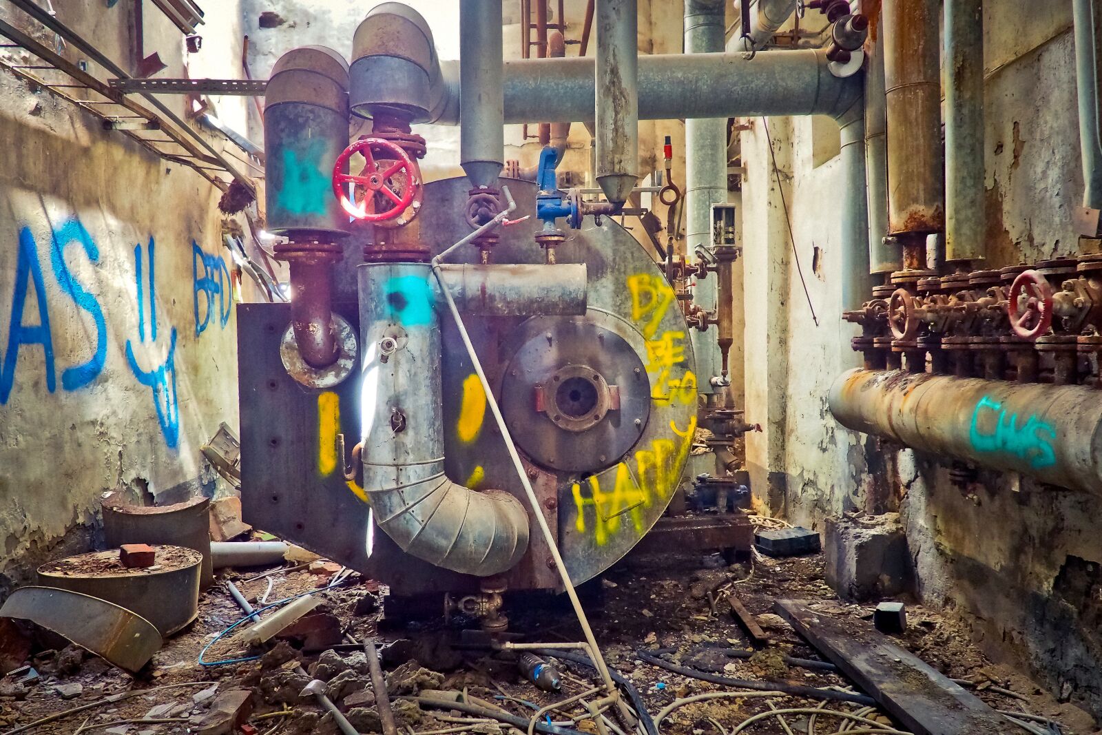 Olympus OM-D E-M10 sample photo. Lost places, rooms, abandoned photography