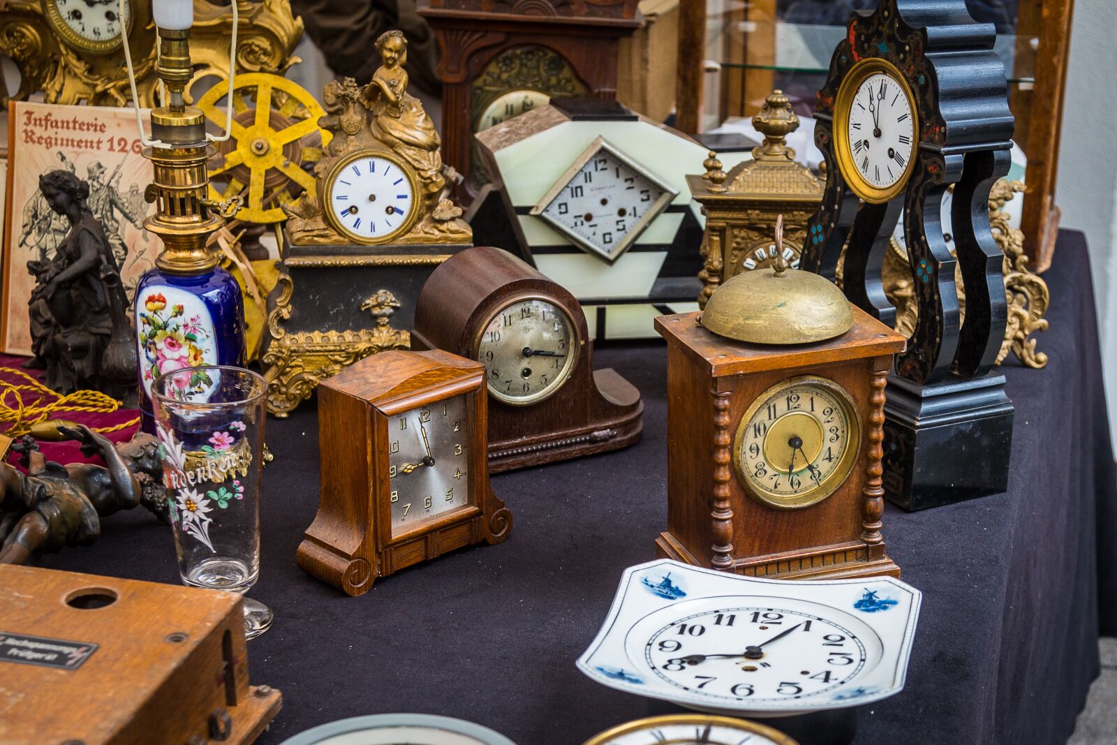 Canon EF 24-105mm F4L IS USM sample photo. Clock, time, time of photography