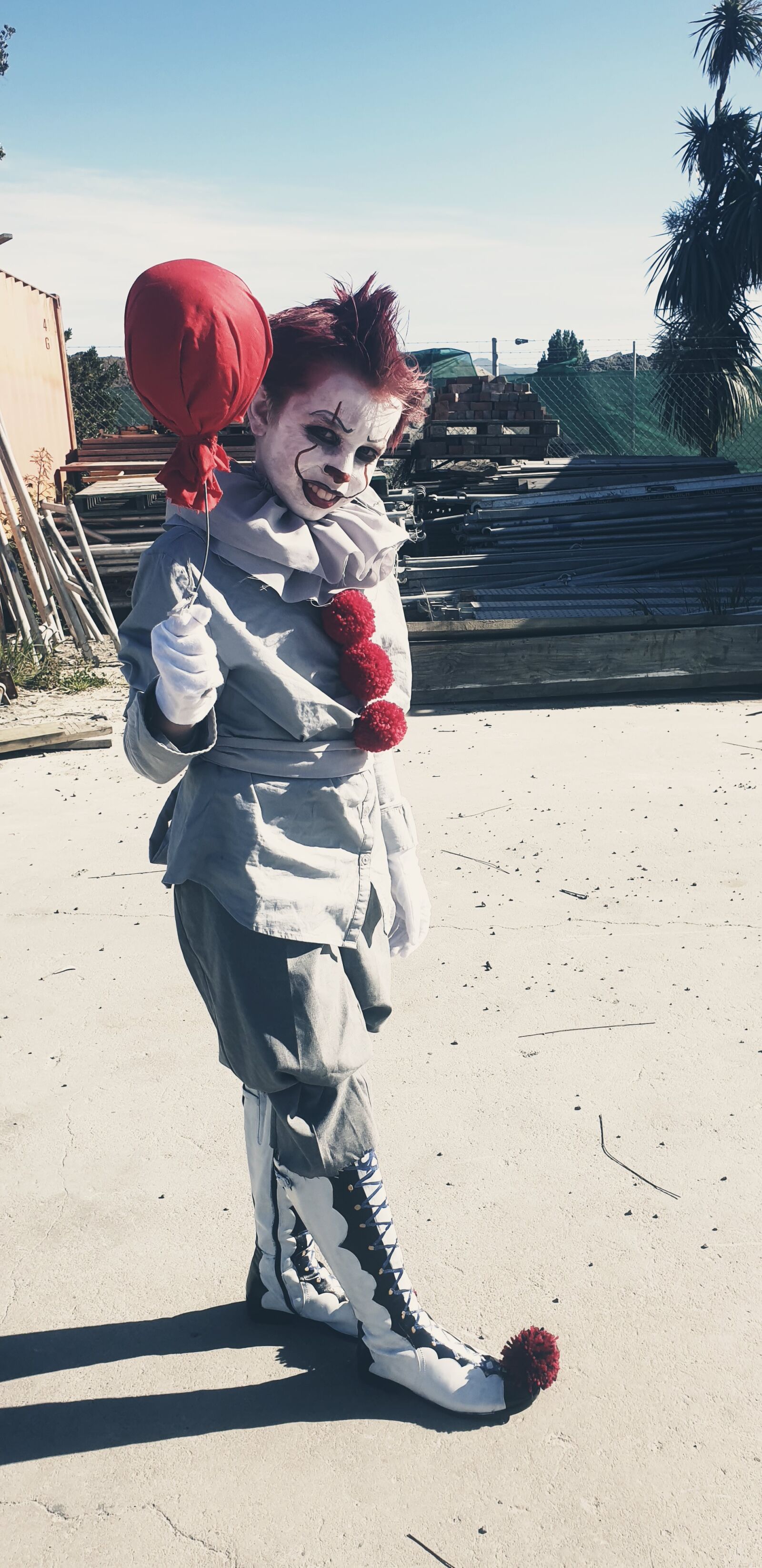 Samsung Galaxy S9 sample photo. Creepy, clown, pennywise photography