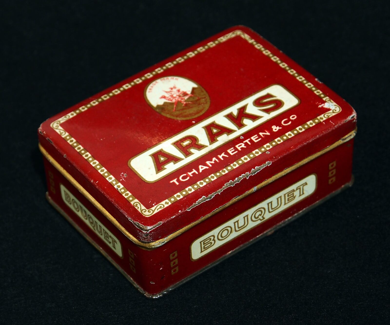 OLYMPUS M.12-50mm F3.5-6.3 sample photo. Araks, cigarettes, tin photography