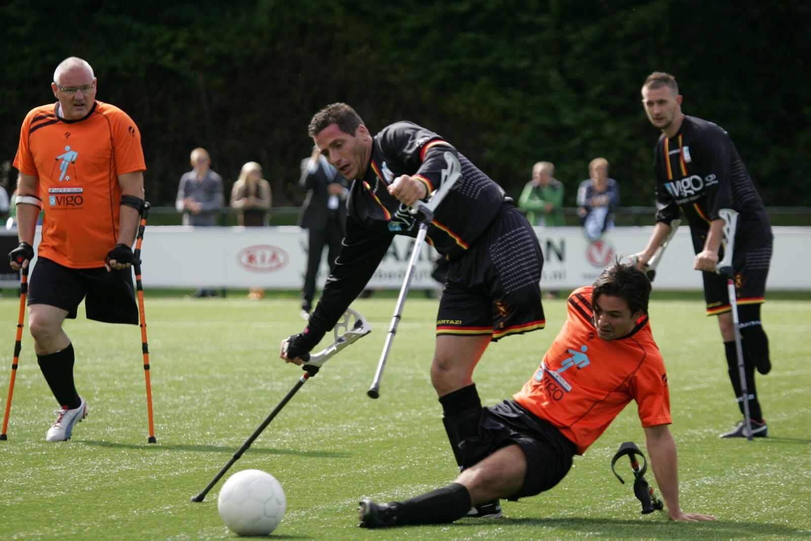 Canon EOS-1D Mark II sample photo. Football, game, amputation photography