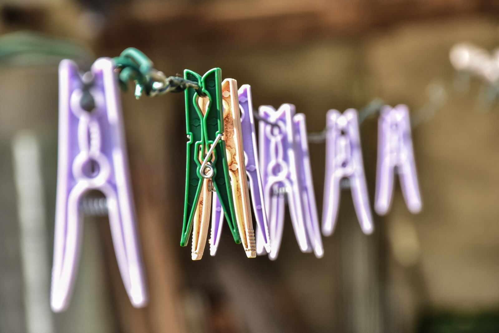 Nikon D7200 sample photo. Clothespins, colors, thread photography