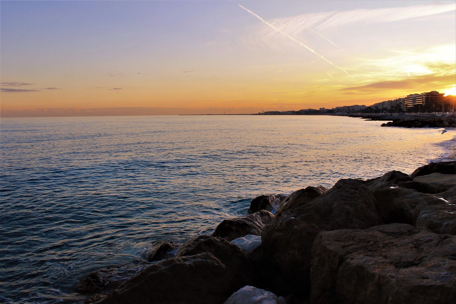 Canon EOS 1100D (EOS Rebel T3 / EOS Kiss X50) sample photo. Sunset, sea, beach photography