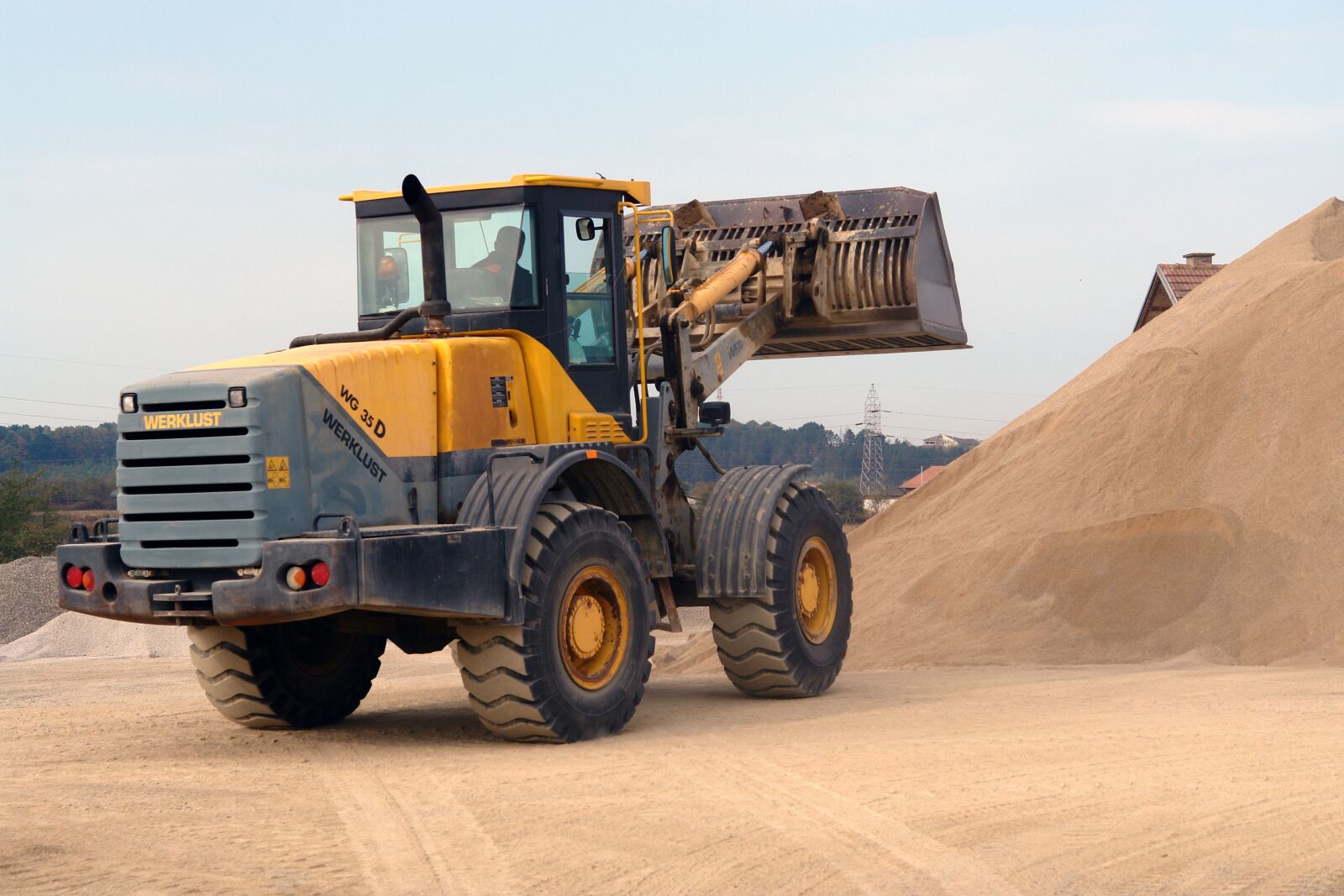 Sony DSC-R1 sample photo. Excavator, sand, dirt photography