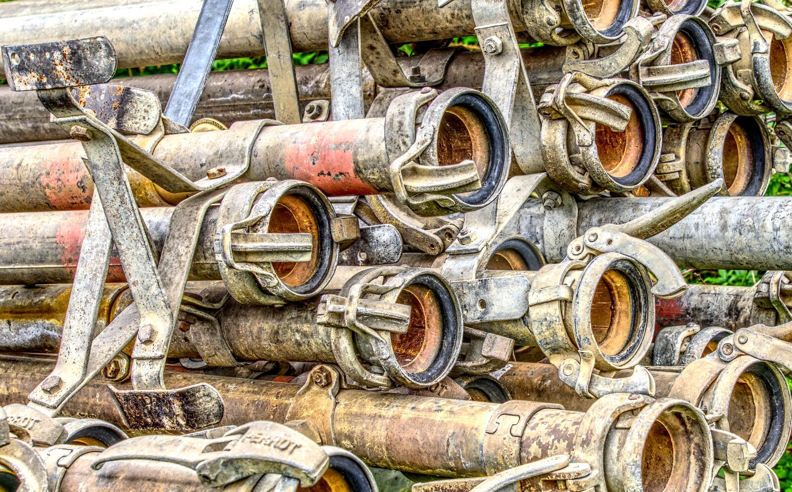 Sony a6000 sample photo. Tube, water pipe, stacked photography