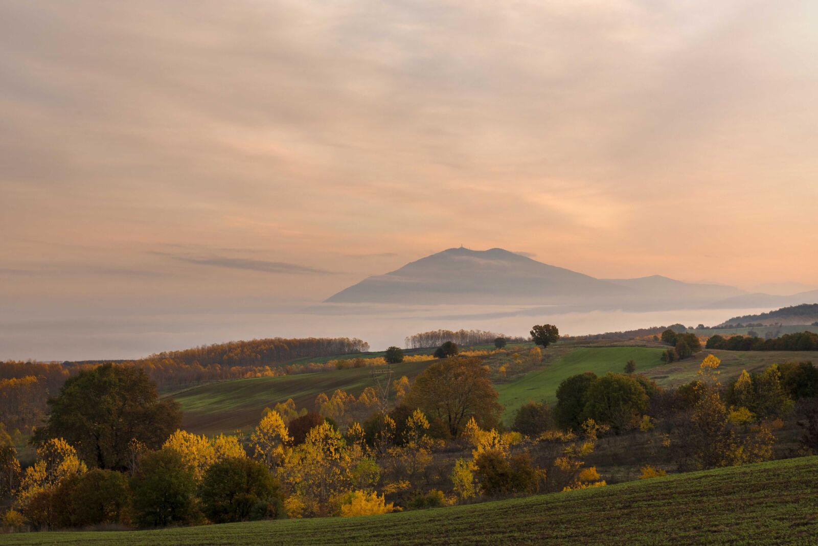 Tamron SP 24-70mm F2.8 Di VC USD sample photo. Mountain, sunrise, fog photography