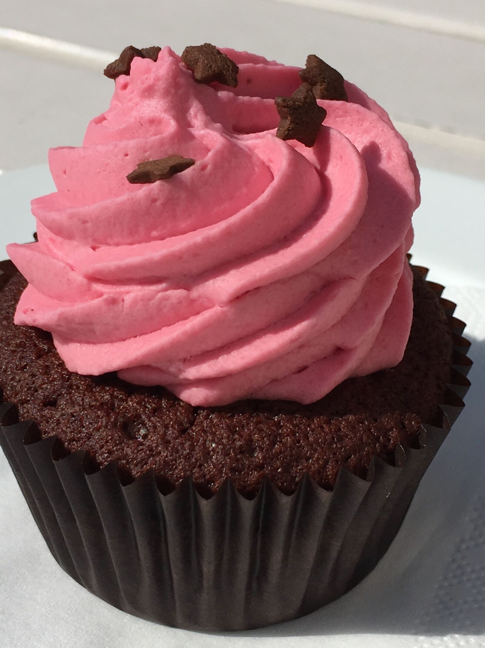 Apple iPhone 6s sample photo. Chick, cupcakes, birthday photography