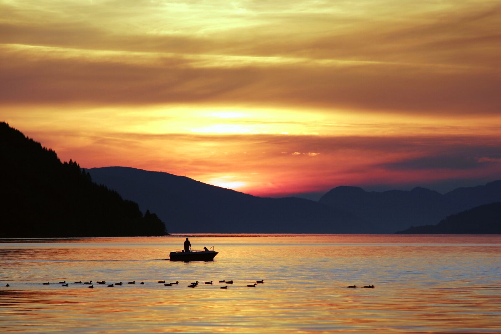 Canon EOS 20D sample photo. Dawn, dusk, lake photography