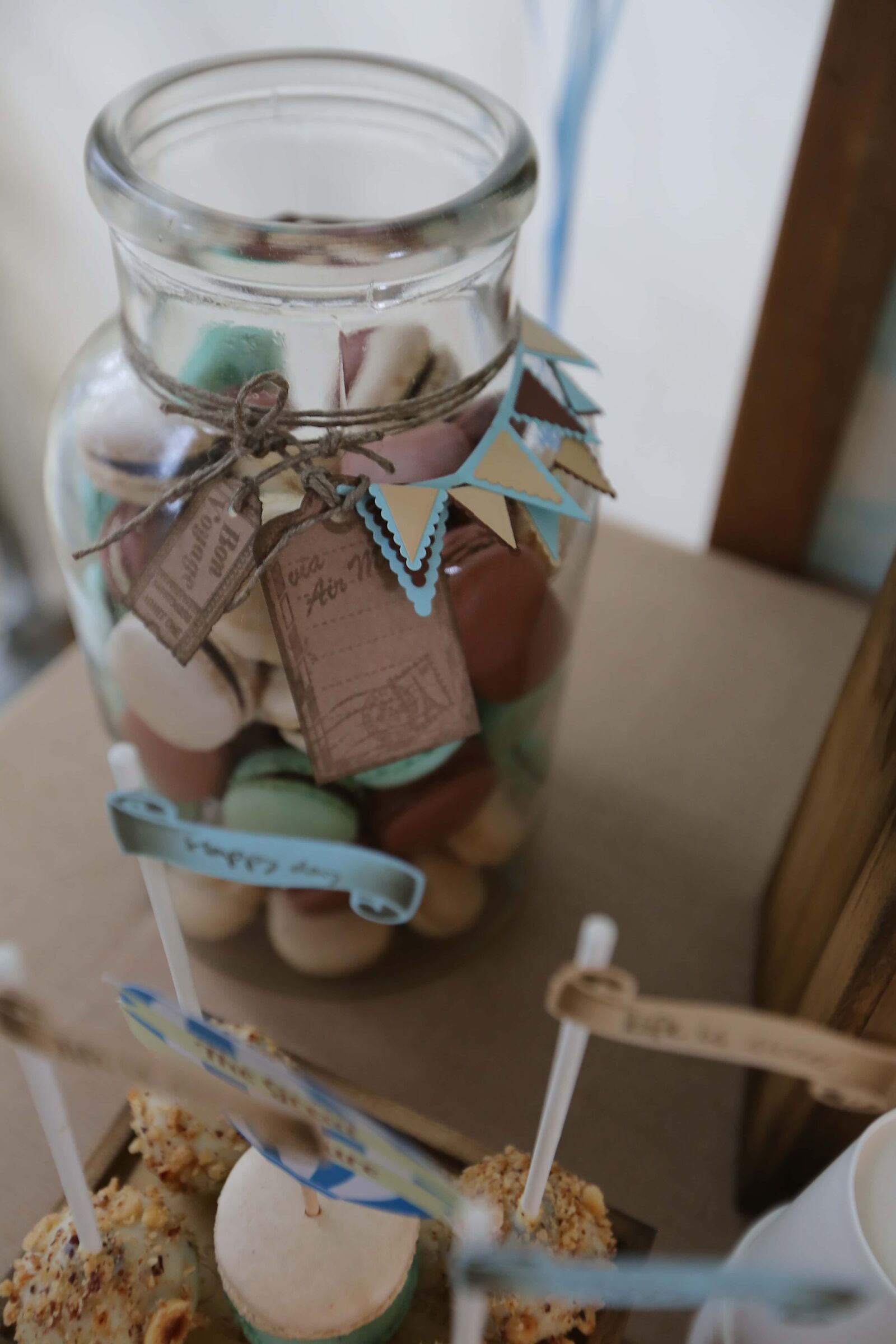 Canon EF 16-35mm F2.8L II USM sample photo. Jar, cookies, biscuit, colorful photography