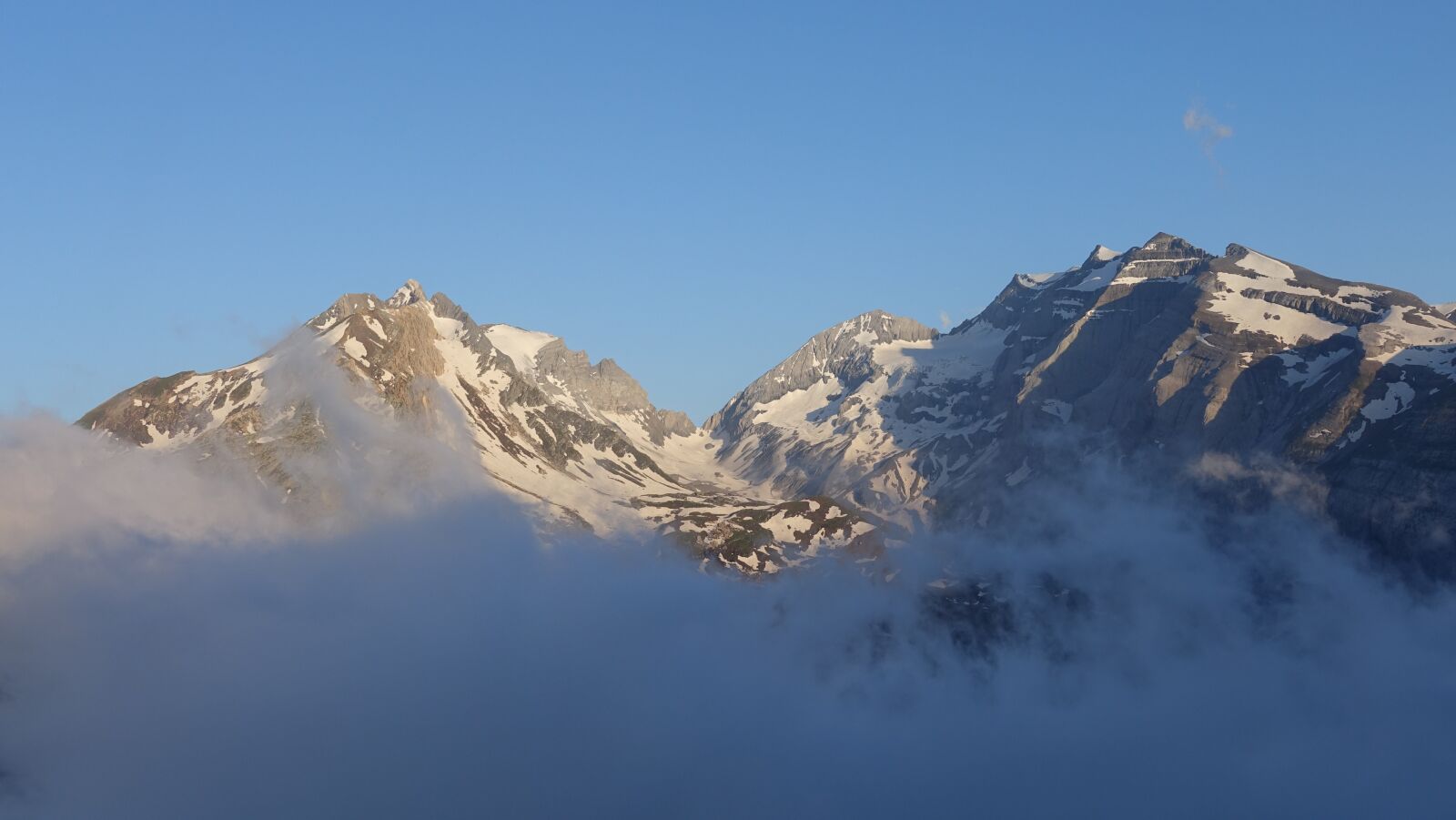 Sony Cyber-shot DSC-RX100 IV sample photo. Graubünden, mountains, nature photography