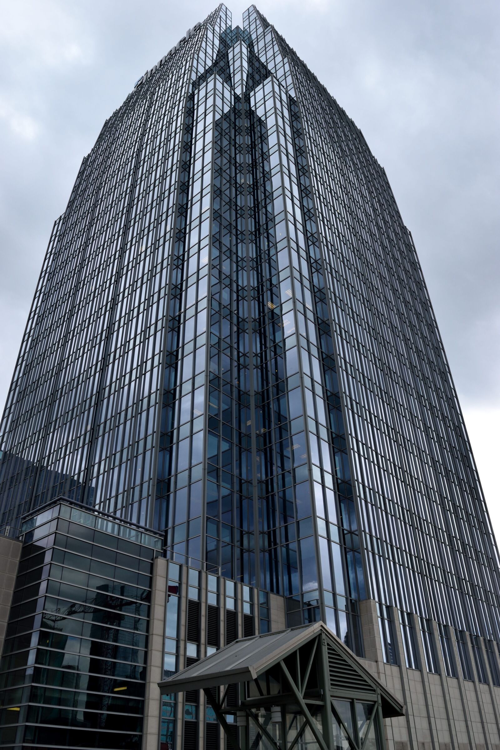 Nikon D3300 sample photo. Skyscraper, architecture, office photography
