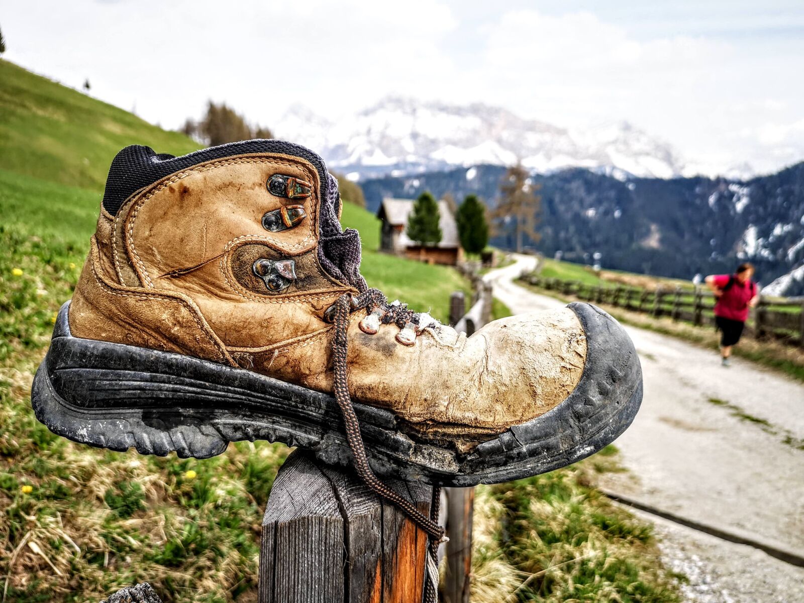 HUAWEI CLT-L09 sample photo. Shoe, boot, walk photography