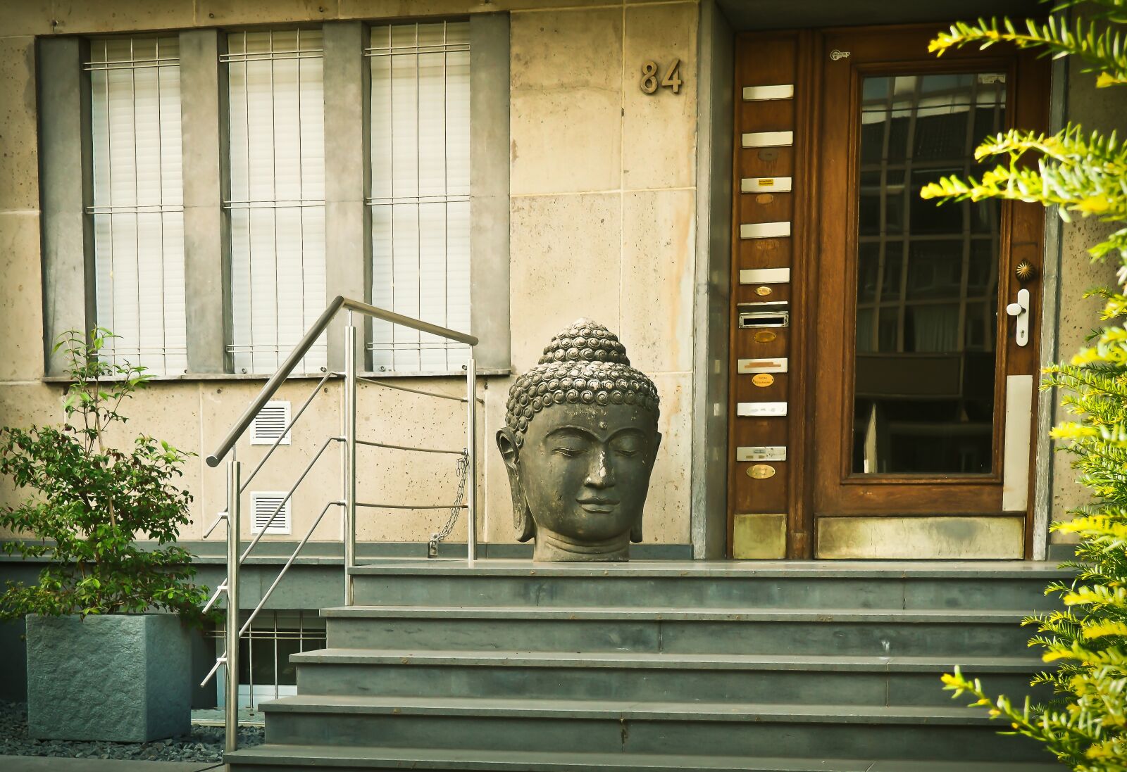 Olympus OM-D E-M10 sample photo. Architecture, input, building photography