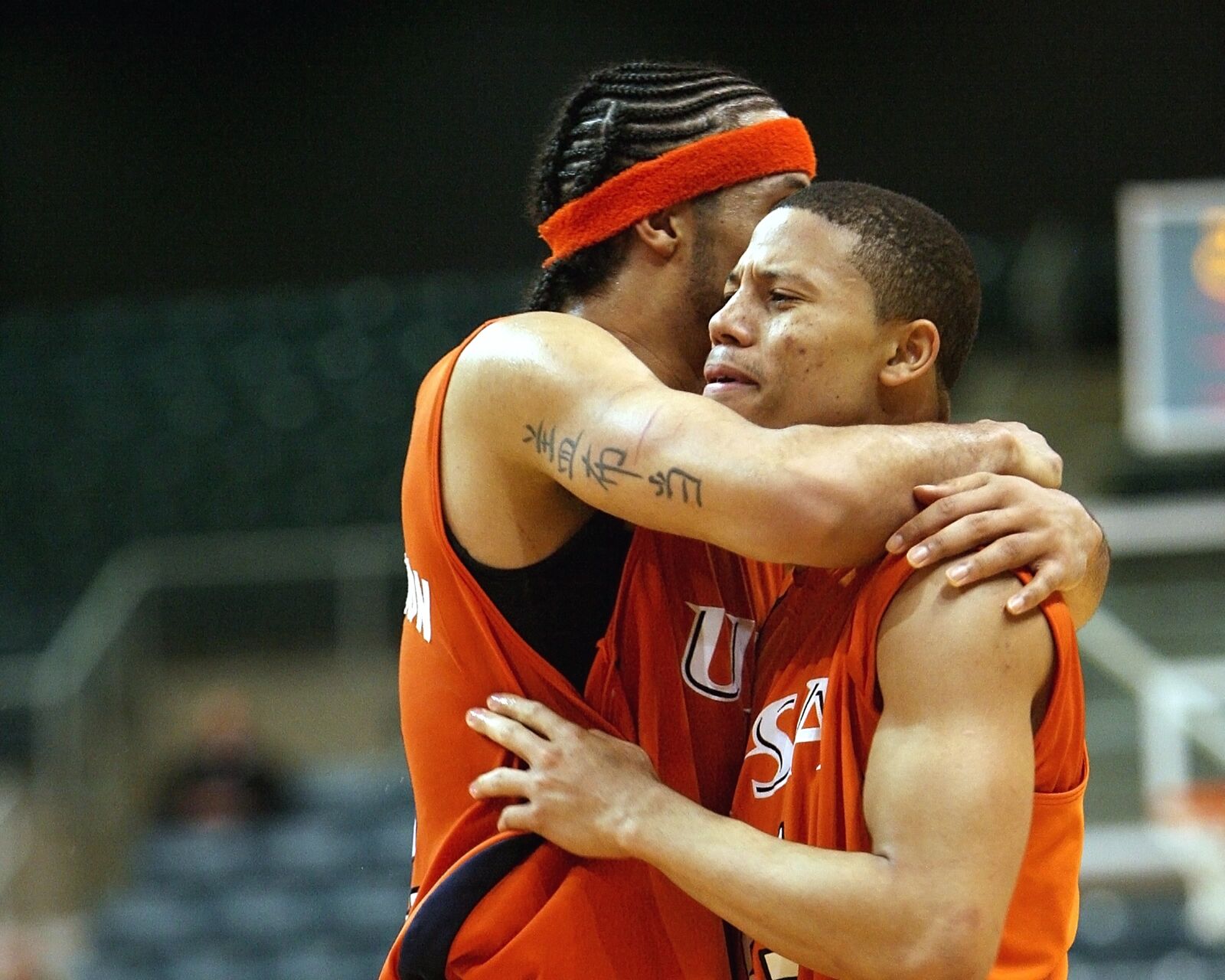 Canon EOS-1D Mark II N sample photo. Basketball, player, emotion photography