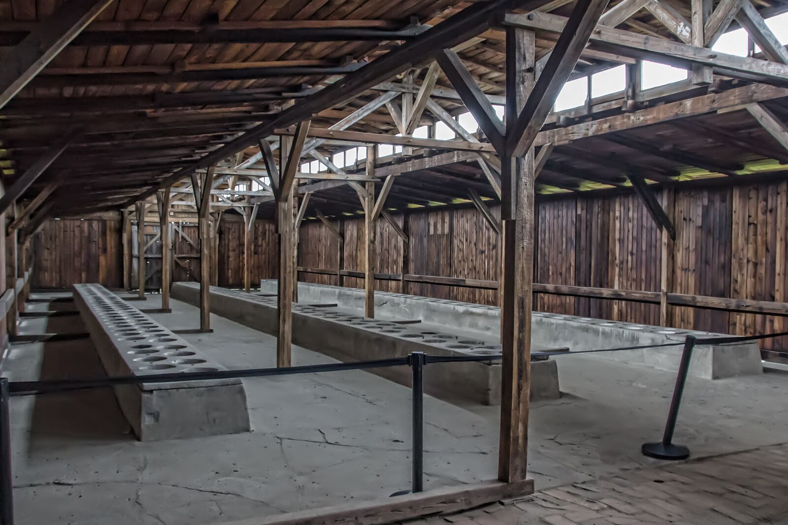 Canon EOS 600D (Rebel EOS T3i / EOS Kiss X5) sample photo. Auschwitz 2, brezinka, auschwitz photography