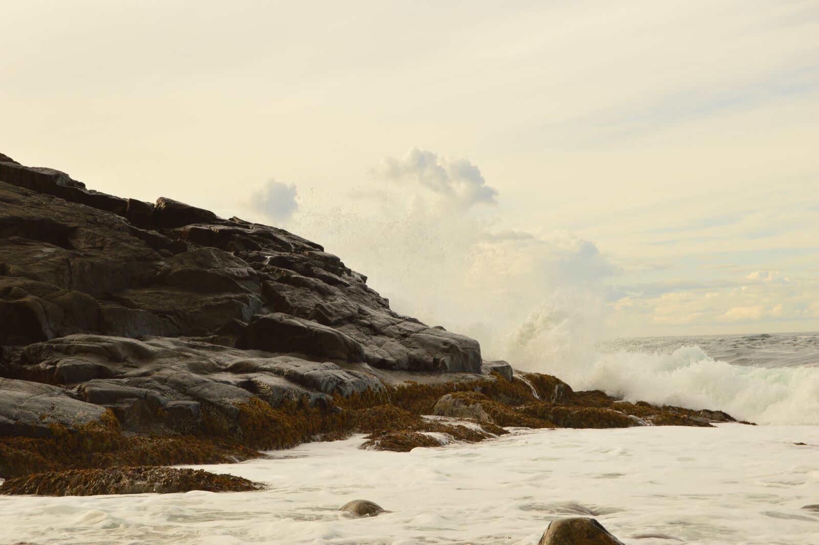 Nikon D3200 sample photo. Teriberka, barencevo sea, lake photography