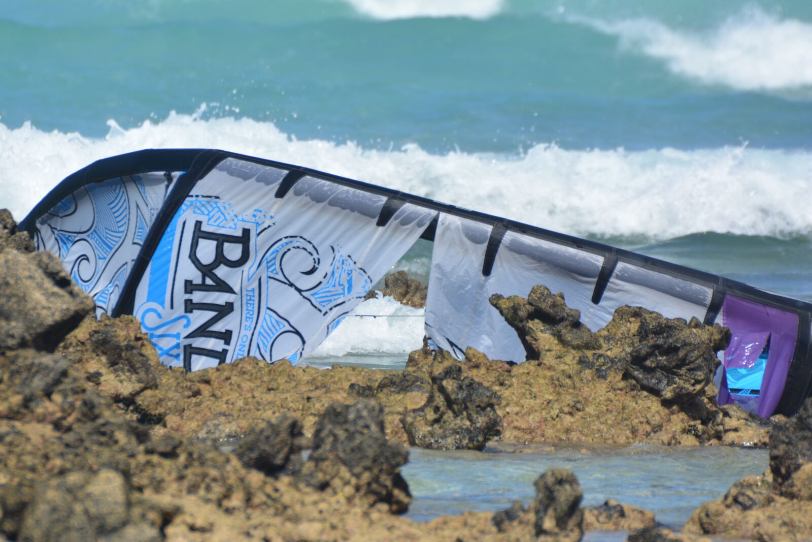 Nikon D5200 sample photo. Rocks, sea, crash photography